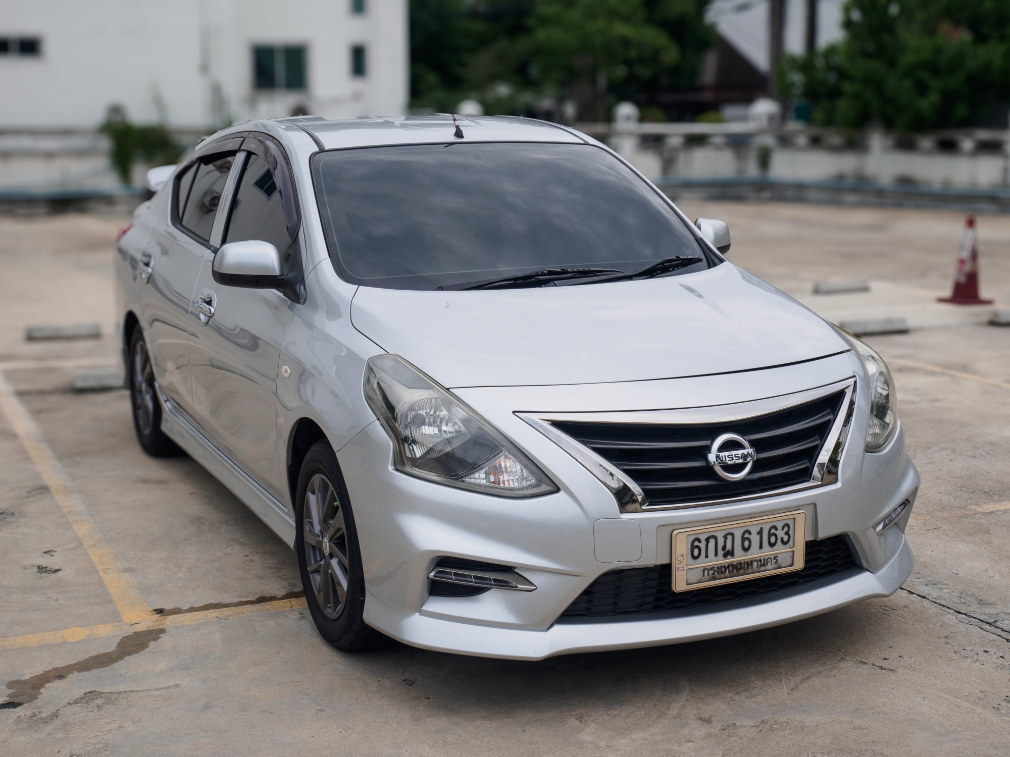 2017 Nissan Almera สีเงิน