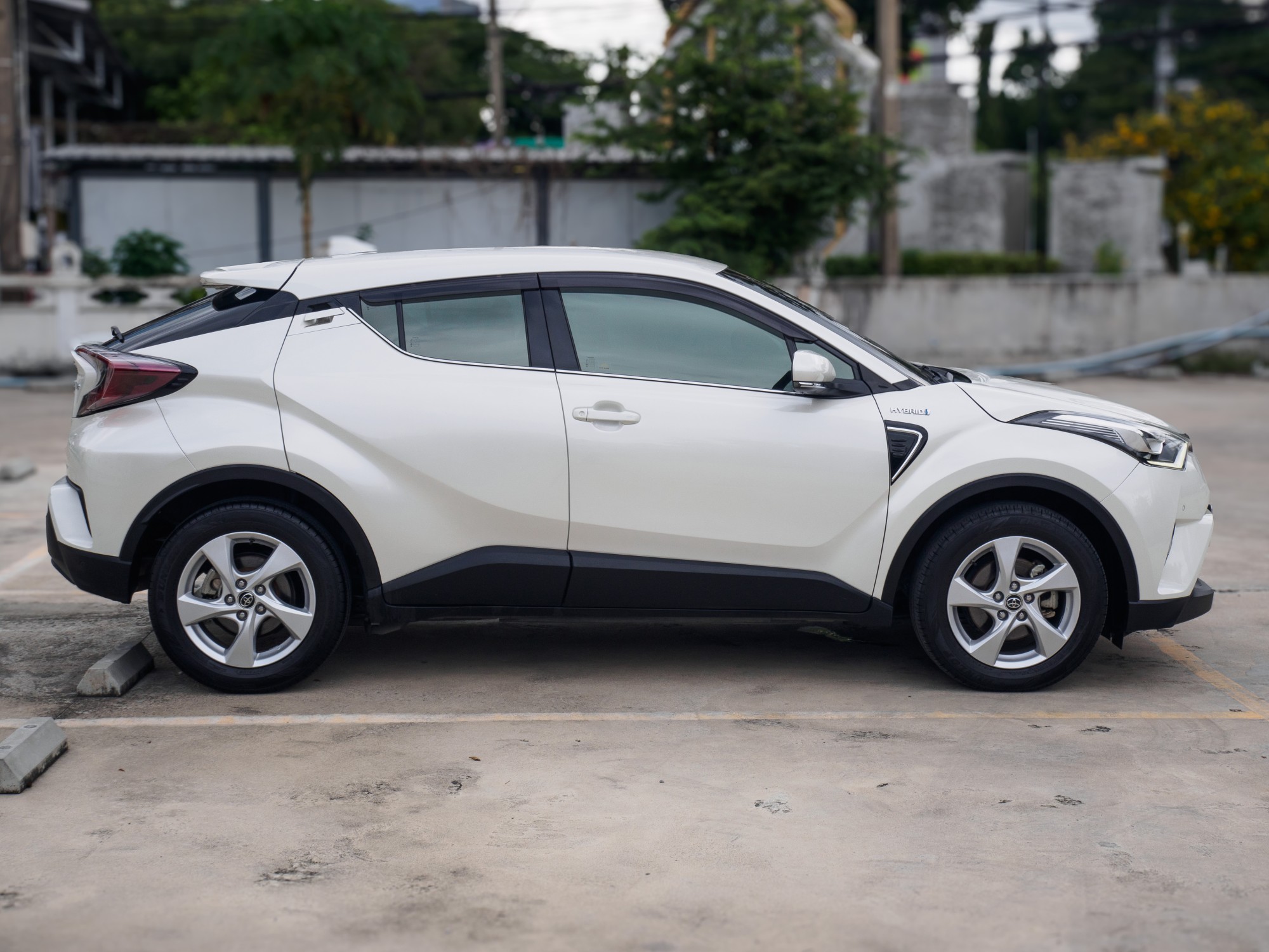 2020 Toyota C-HR สีขาว