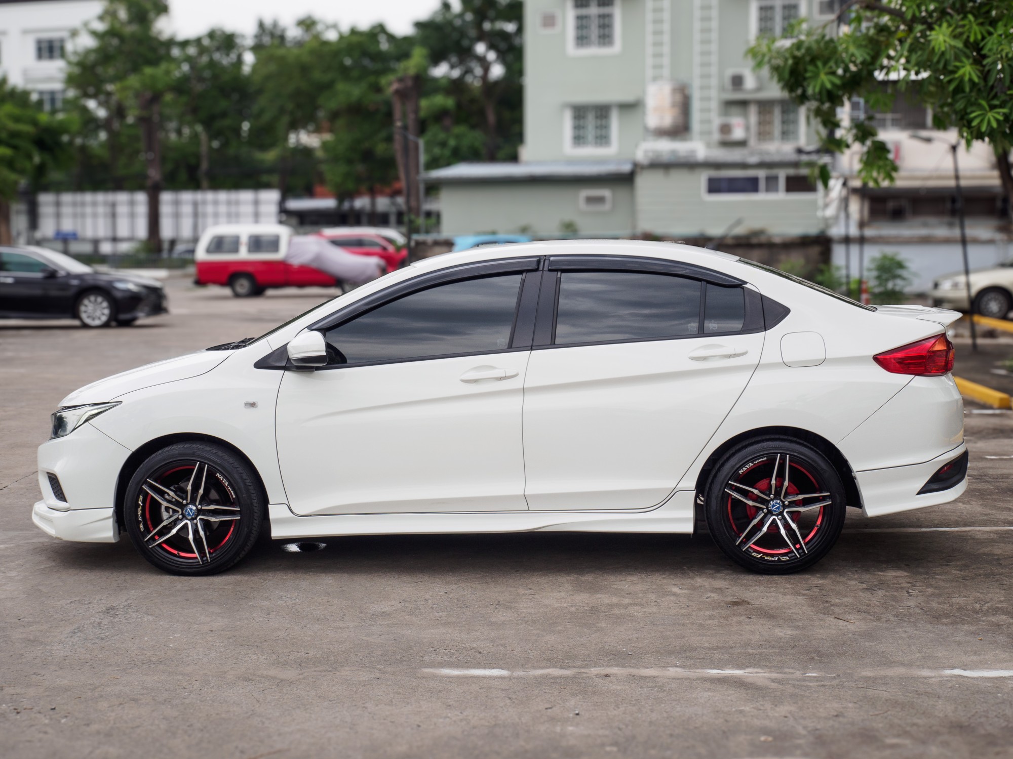 2017 Honda City สีขาว