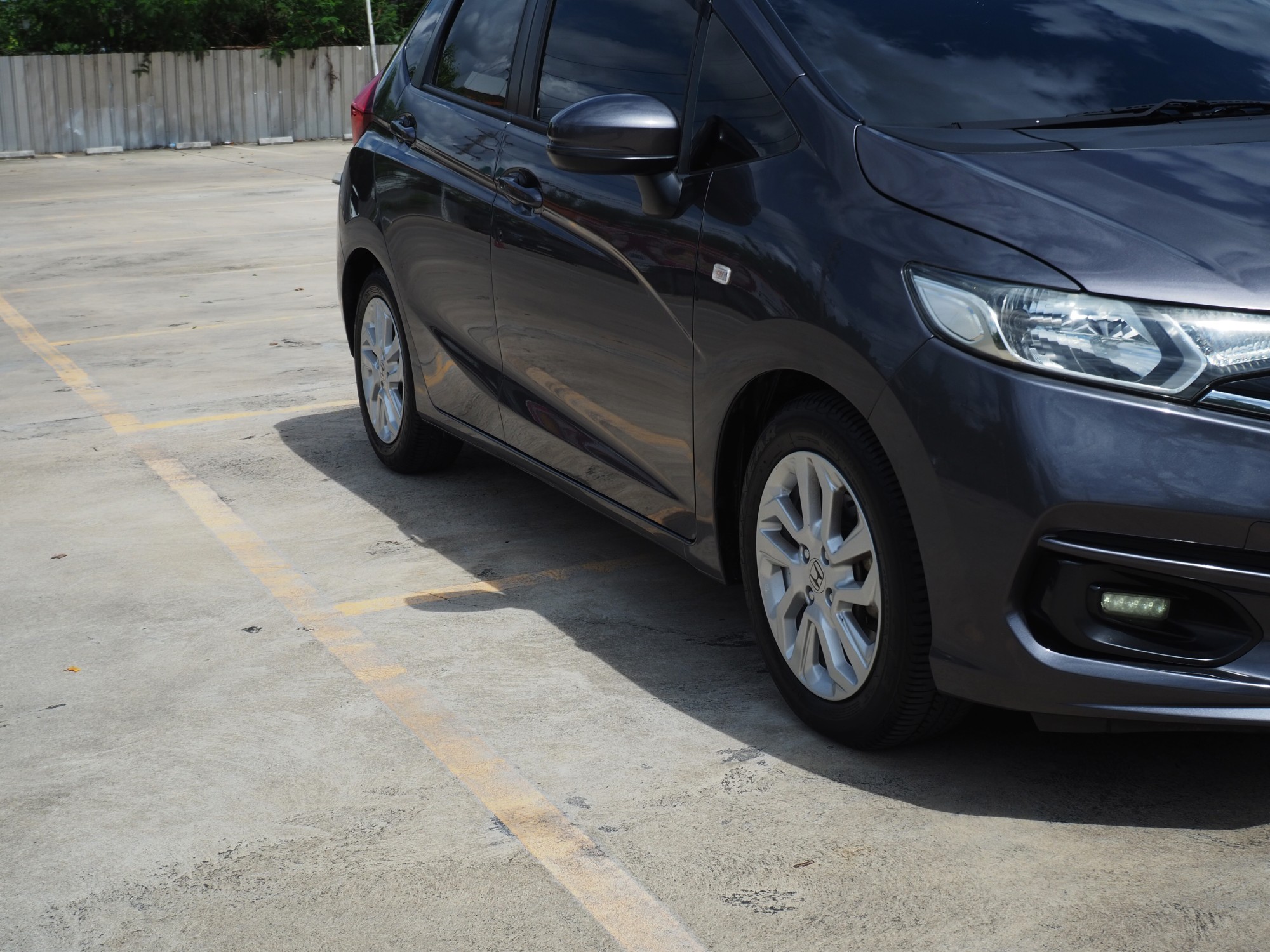 2017 Honda Jazz GK สีเทา