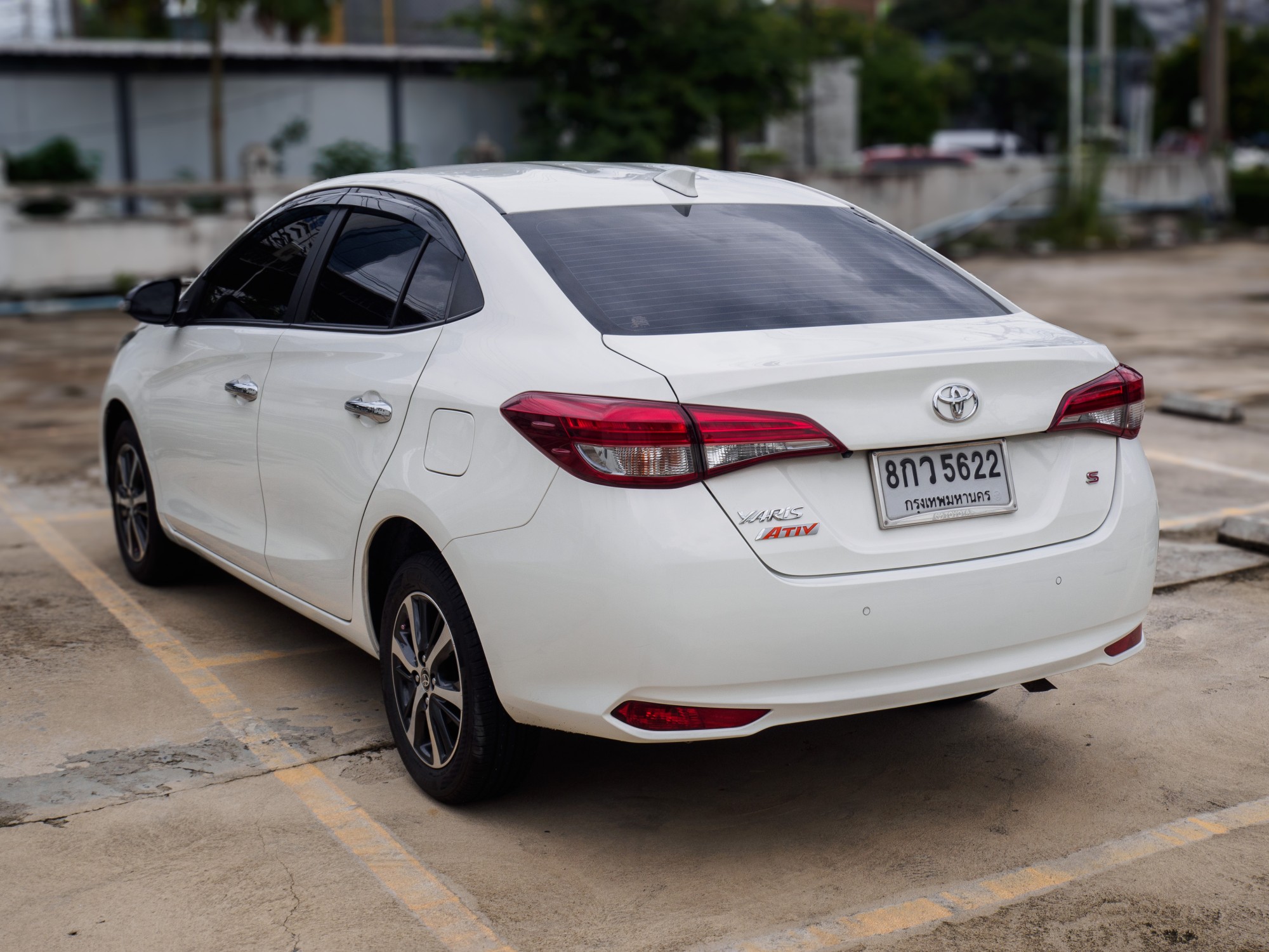 2019 Toyota Yaris Ativ สีขาว