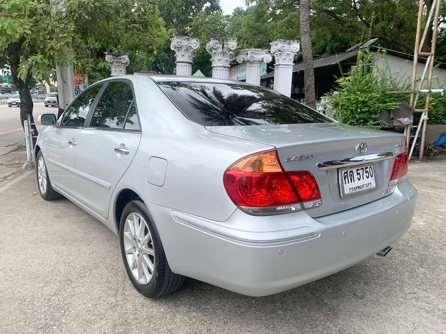 2005 Toyota Camry สีเงิน