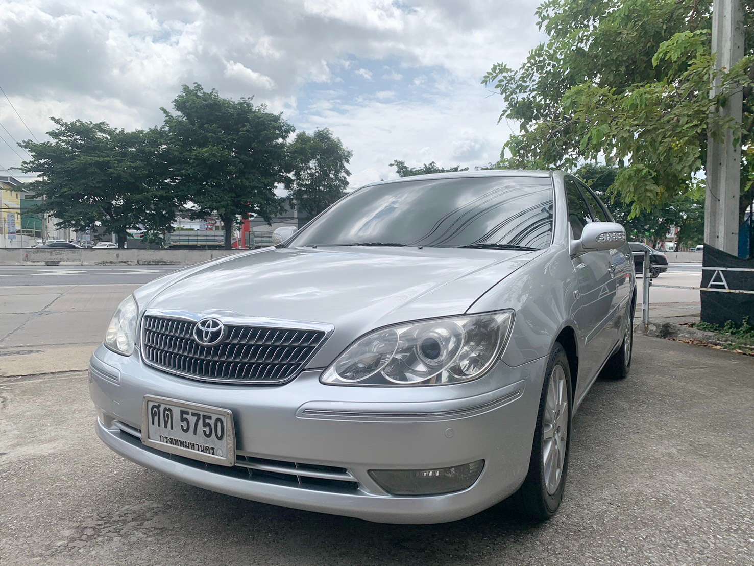 2005 Toyota Camry สีเงิน