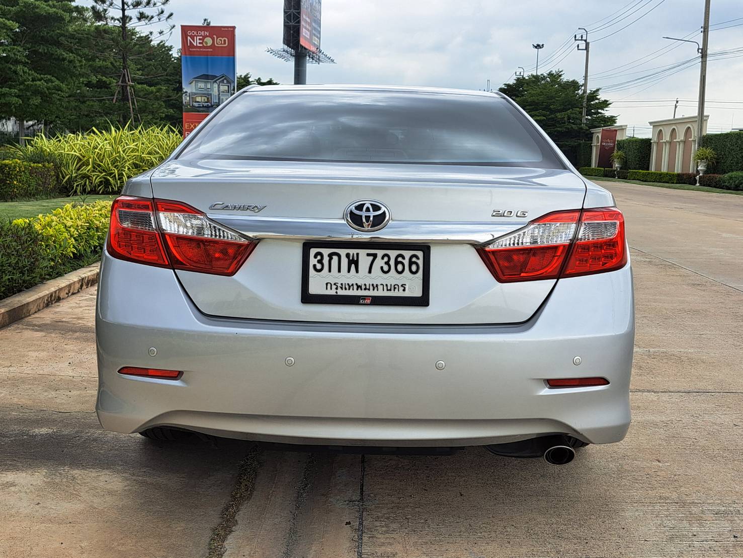 TOYOTA CAMRY 2.0G ปี2014แท้ ปุ่มSTART ไมล์น้อย 107,xxx Km.แท้ น็อตไม่ขยับ สภาพดีมาก