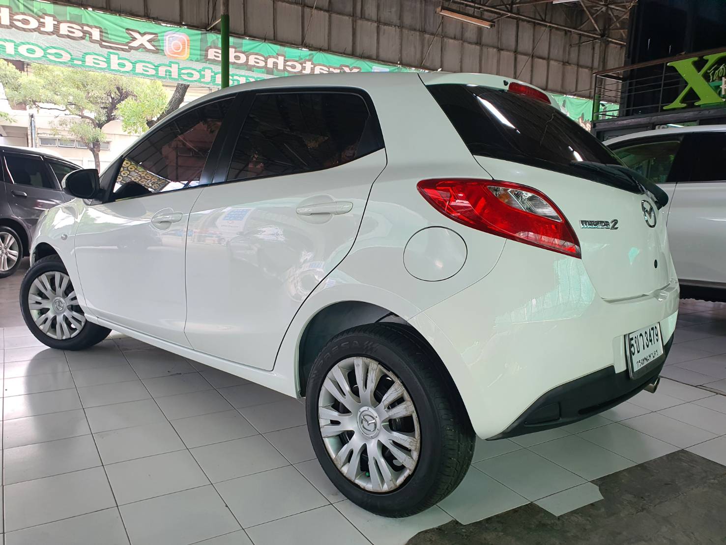 ขาย Mazda 2 สีขาว 5ประตู ปี2010 เกียร์ธรรมดา มือหนึ่งวิ่งน้อย