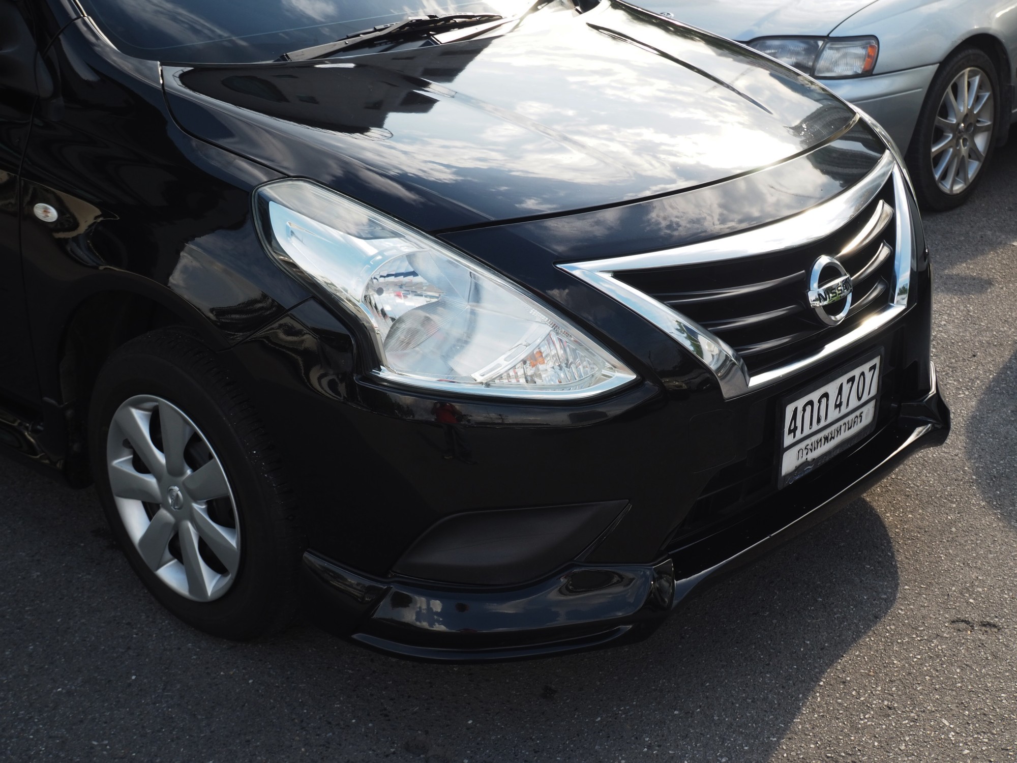 2015 Nissan Almera สีดำ