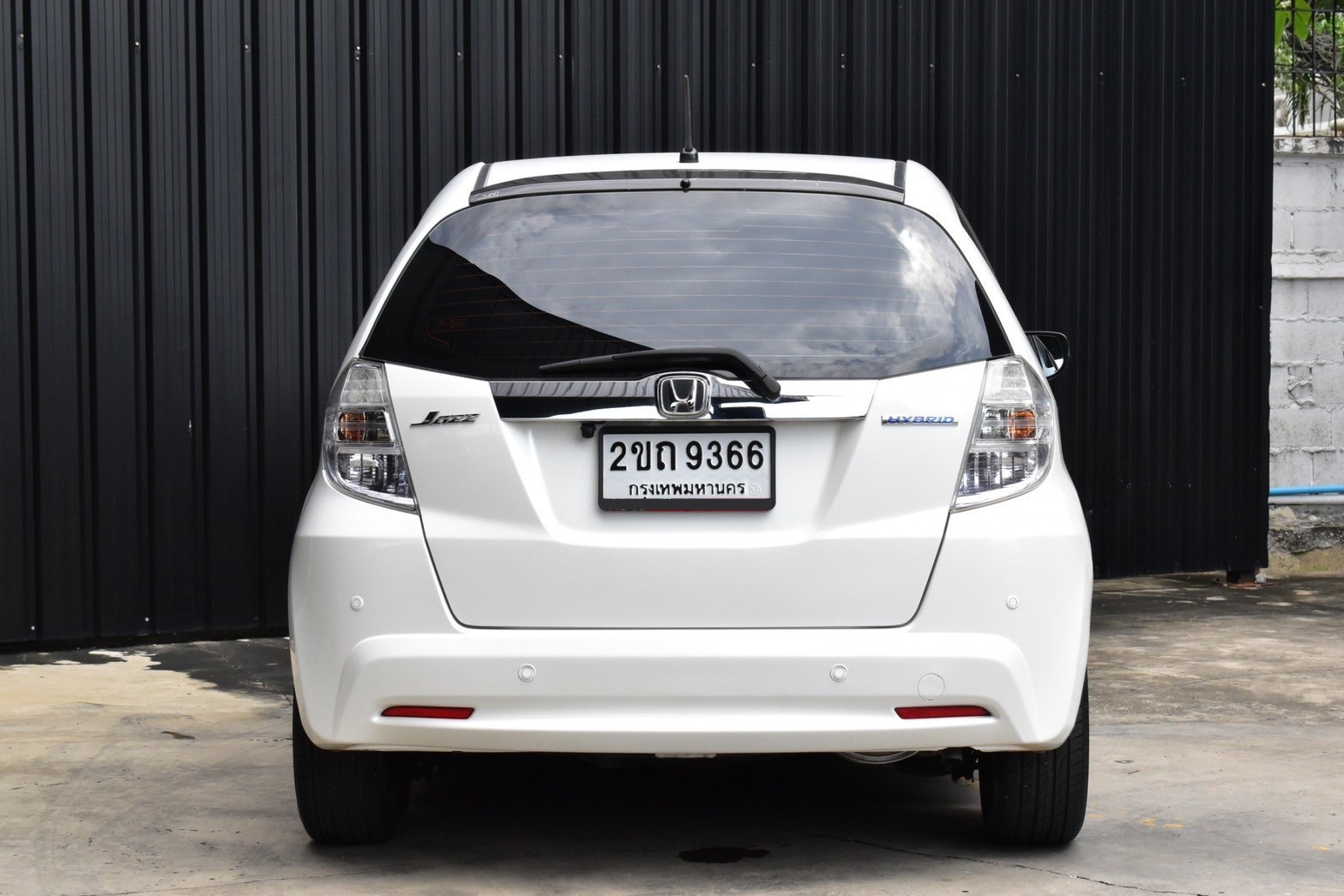 HONDA Jazz hybrid 1.3 ปี 2013 auto ไมล์ 120,000 กม.