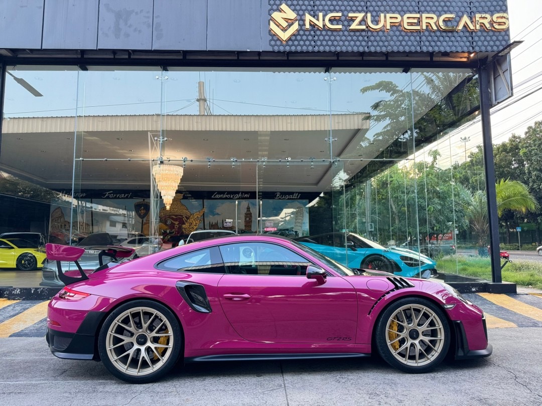 2019 Porsche 991.2 GT2 RS weissach package สีชมพู