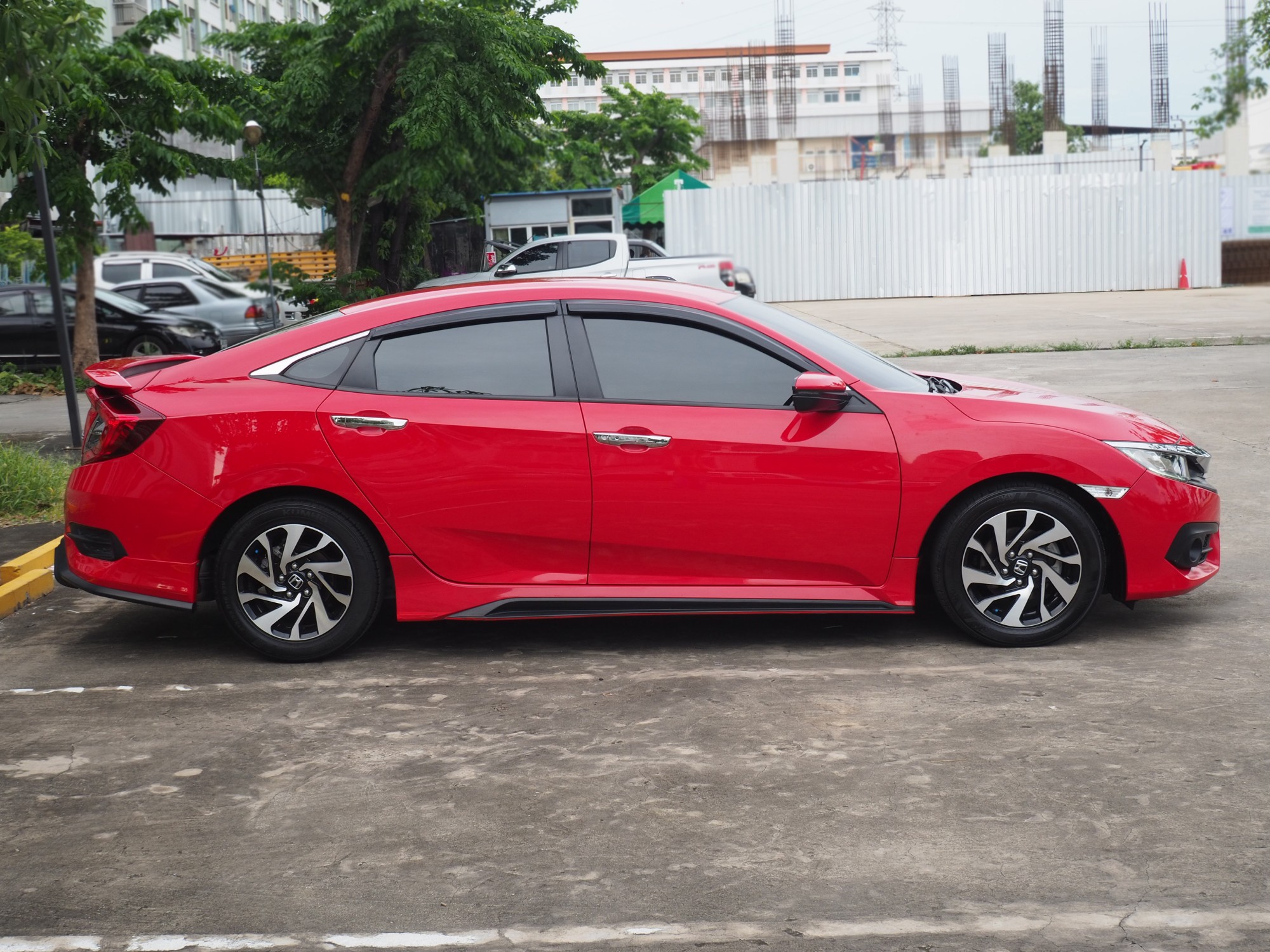 2018 Honda Civic Sedan สีแดง