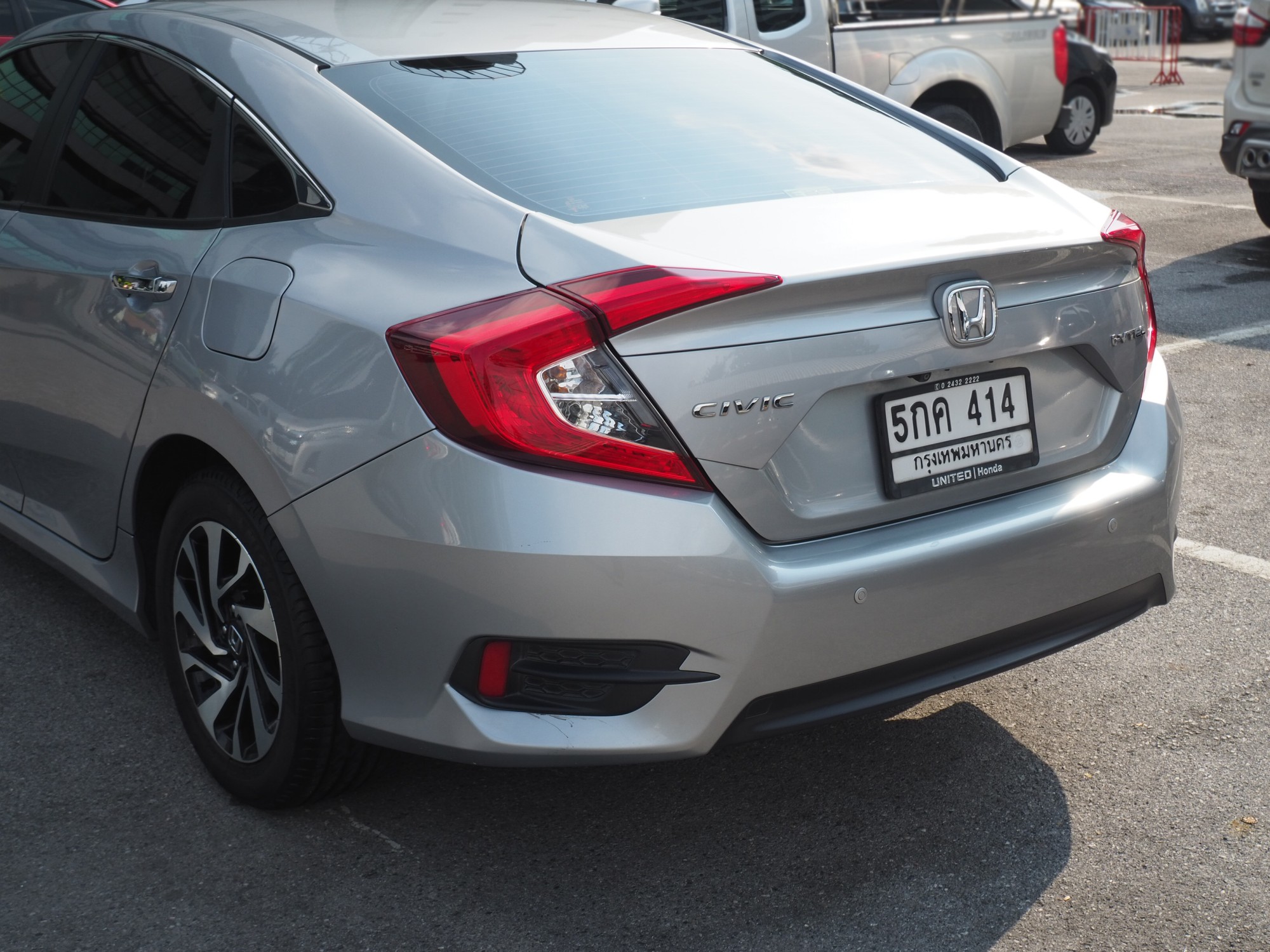 2016 Honda Civic Sedan สีเงิน