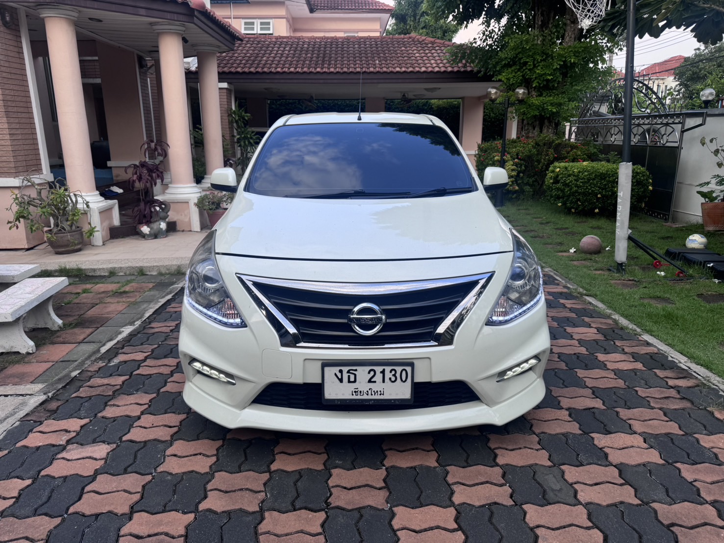 NISSAN ALMERA 1.2 E SPORTECH ปี2018 ประหยัด ราคาเบาๆ