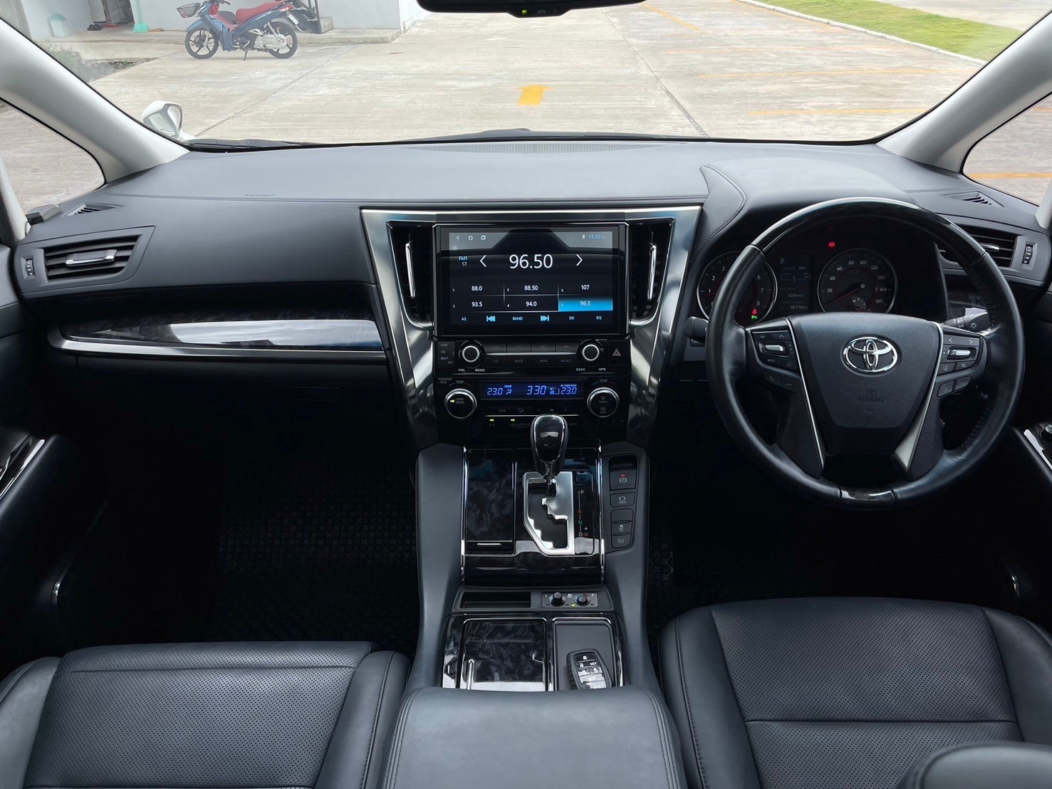 Toyota Vellfire ZG Edition (MNC) 2018 จด 2019 ไมล์ 90,000 กม.