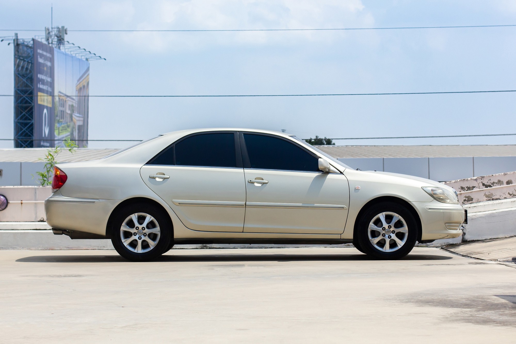 TOYOTA Camry 2.0E 4A/T ปี 2004 จด 2005 รถสวย