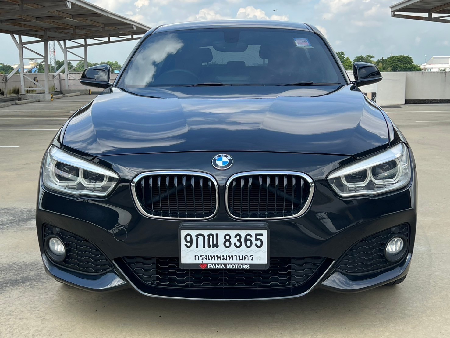 2016 BMW 1 Series F20 118i สีดำ