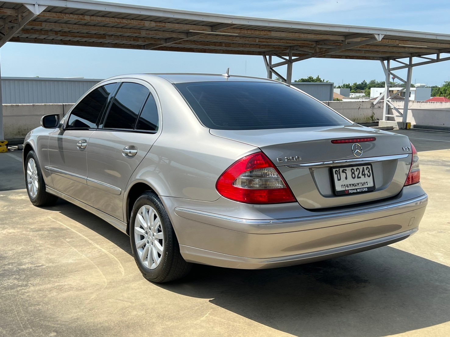 2007 Mercedes-Benz E-Class W211 E200 สีเงิน