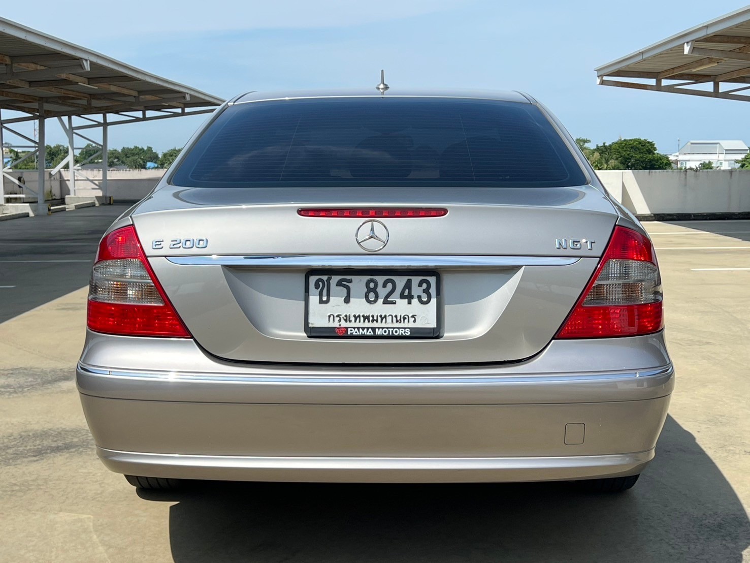 2007 Mercedes-Benz E-Class W211 E200 สีเงิน