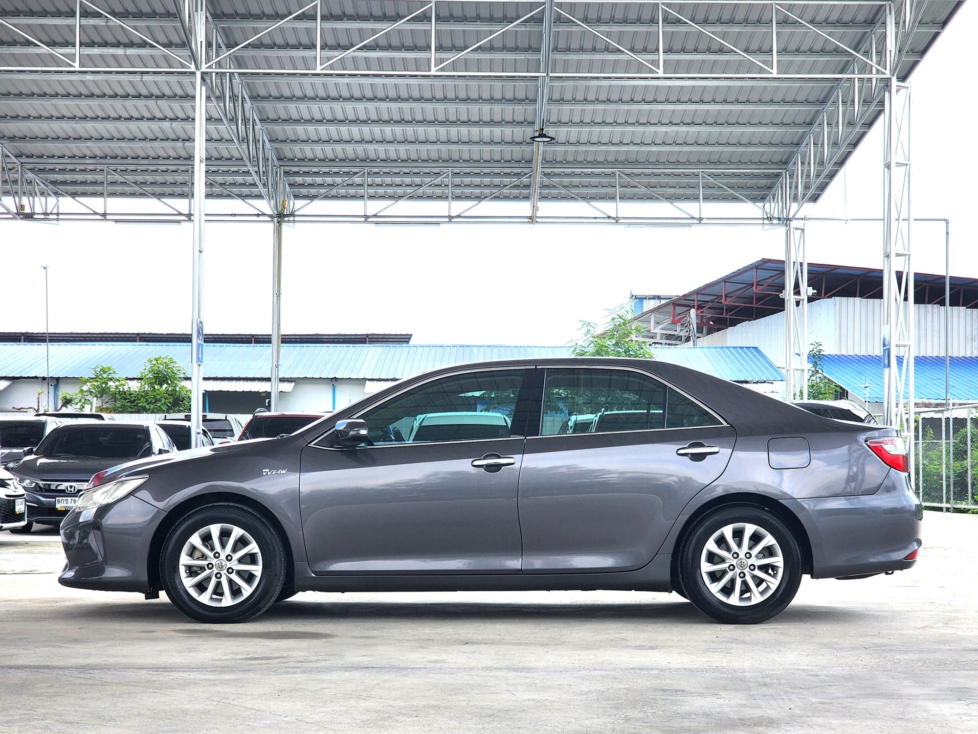 Toyota Camry 2.0G D-4S A/T ปี 2015