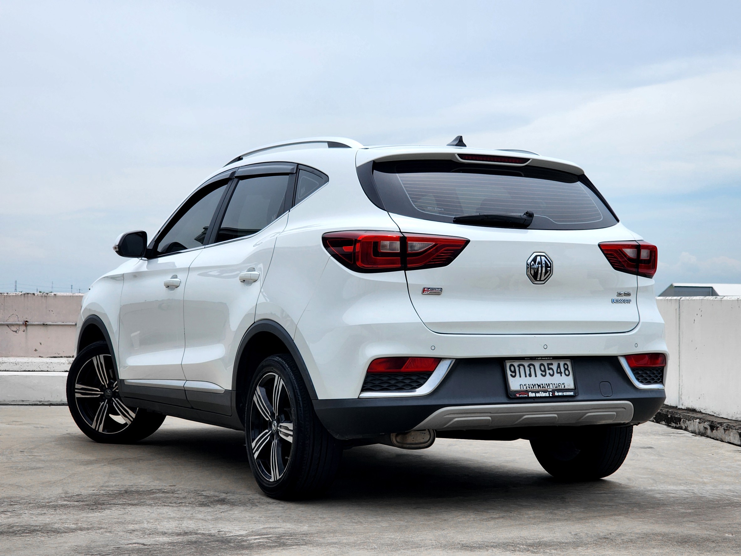 MG ZS 1.5x Sunroof ปี 2019 ไมล์ 76,000 กม.