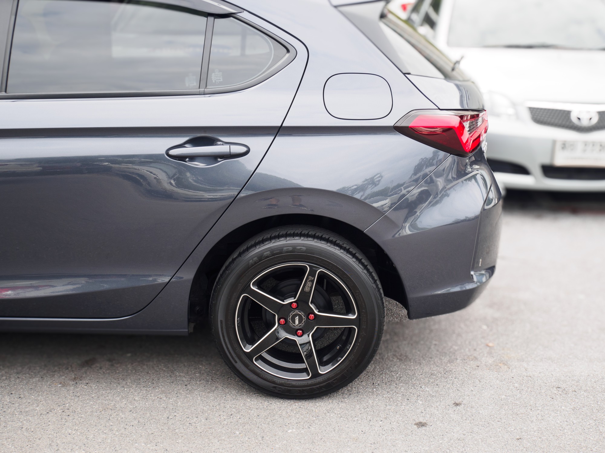 2023 Honda City Hatchback สีเทา