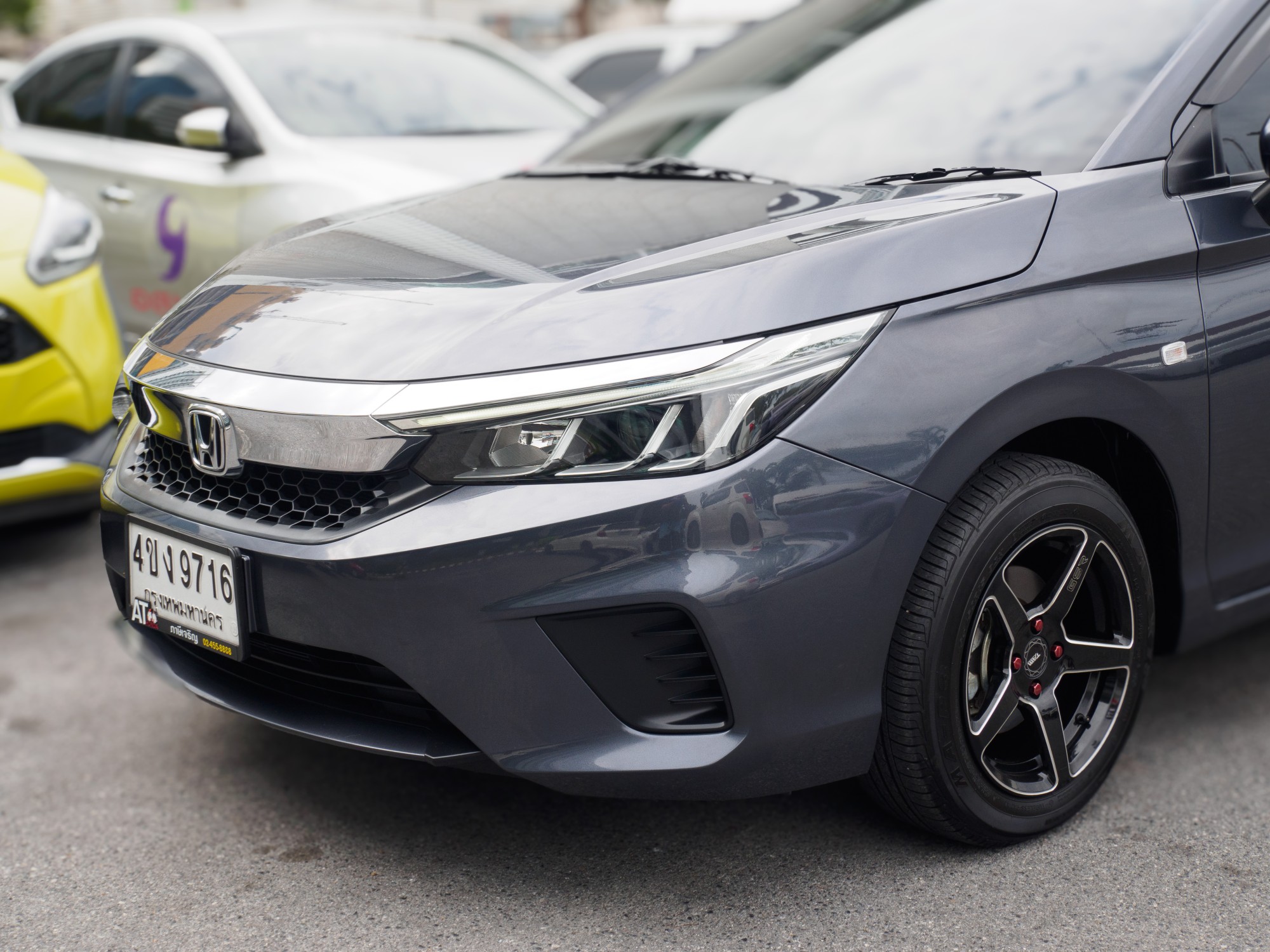 2023 Honda City Hatchback สีเทา