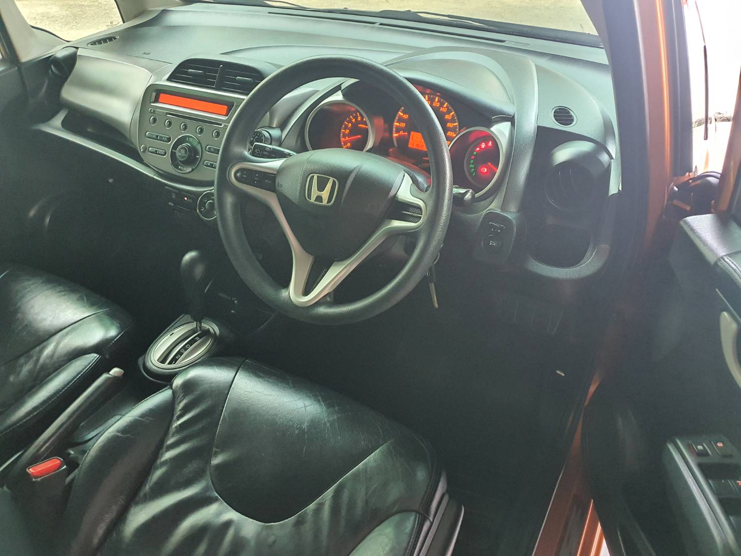 Honda Jazz 1.5V(AS) ปี 2012 สีส้ม มือ1 ไมล์น้อย