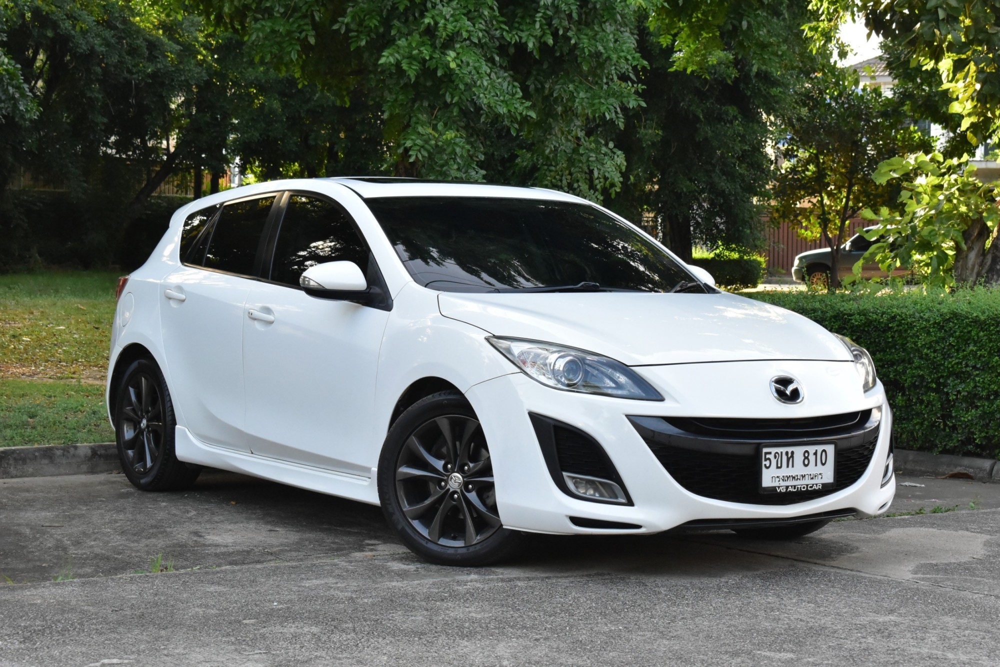 Mazda3 2.0BL ตัวTop hatchback Sunroof เครื่อง: เบนซิน เกียร์: ออโต้ สี: ขาว ปี: 2013 ไมล์: 1xx,xxx Km.