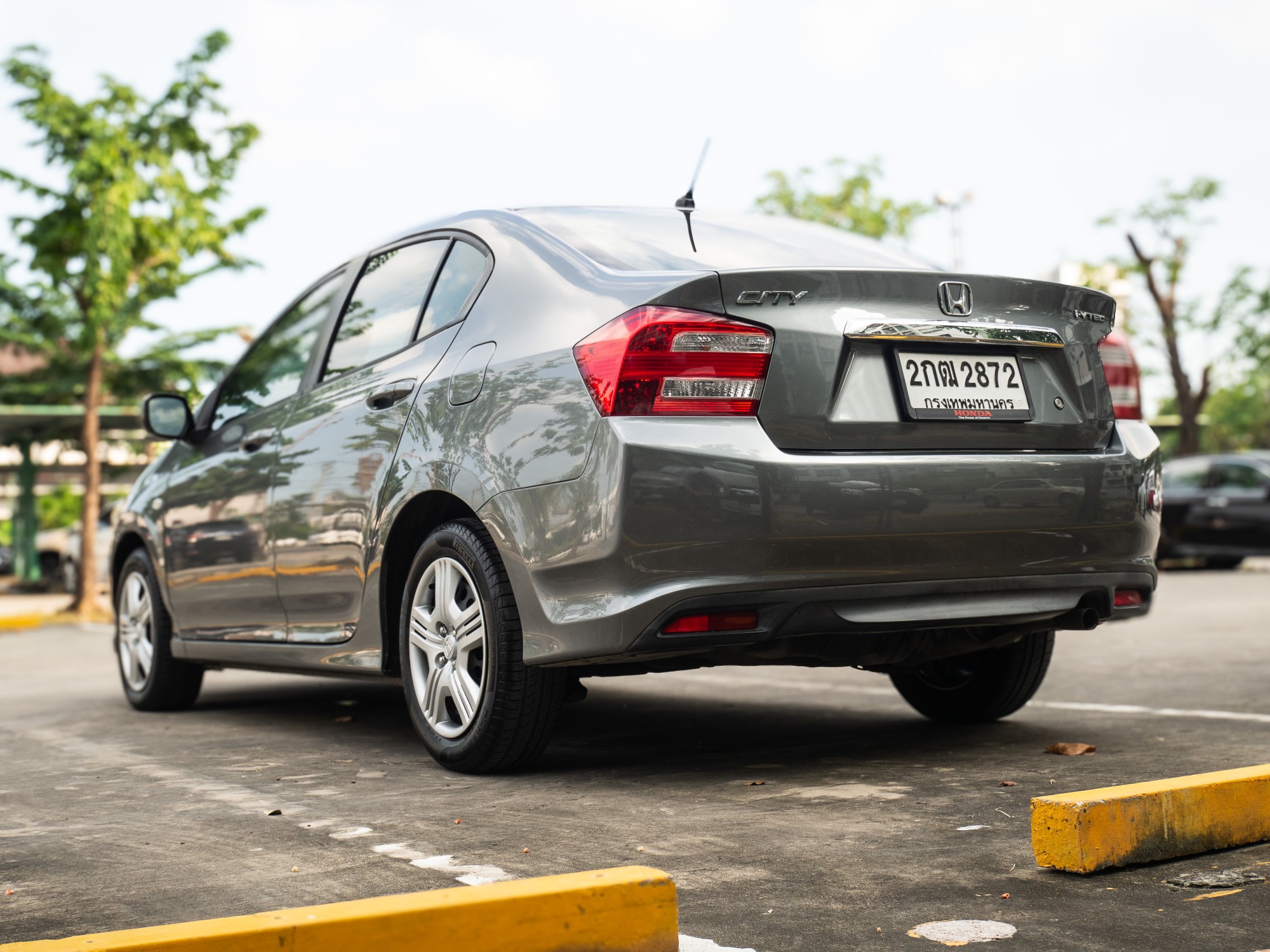 2013 Honda City สีเทา