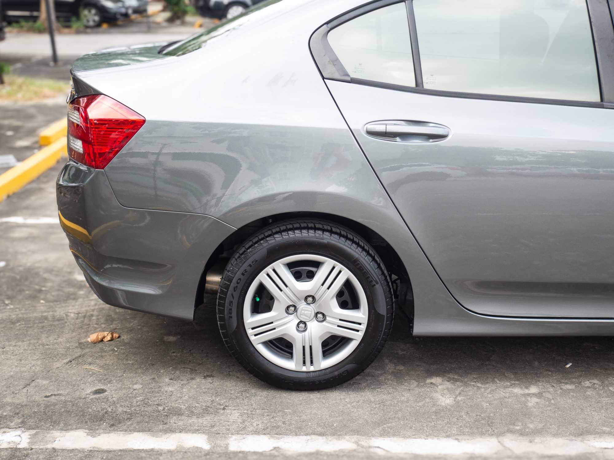 2013 Honda City สีเทา