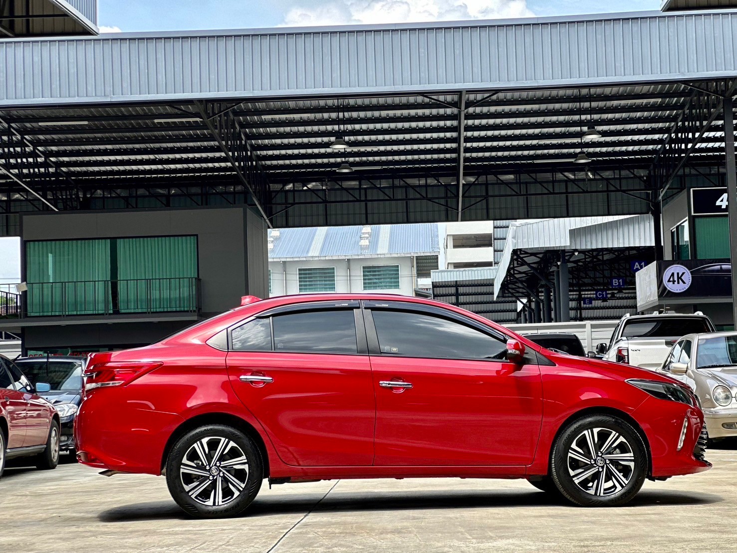 Toyota Vios 1.5 High ปี 2019 ตัวท็อปสุด วีออสสีแดง ไมล์แท้ 2 แสน