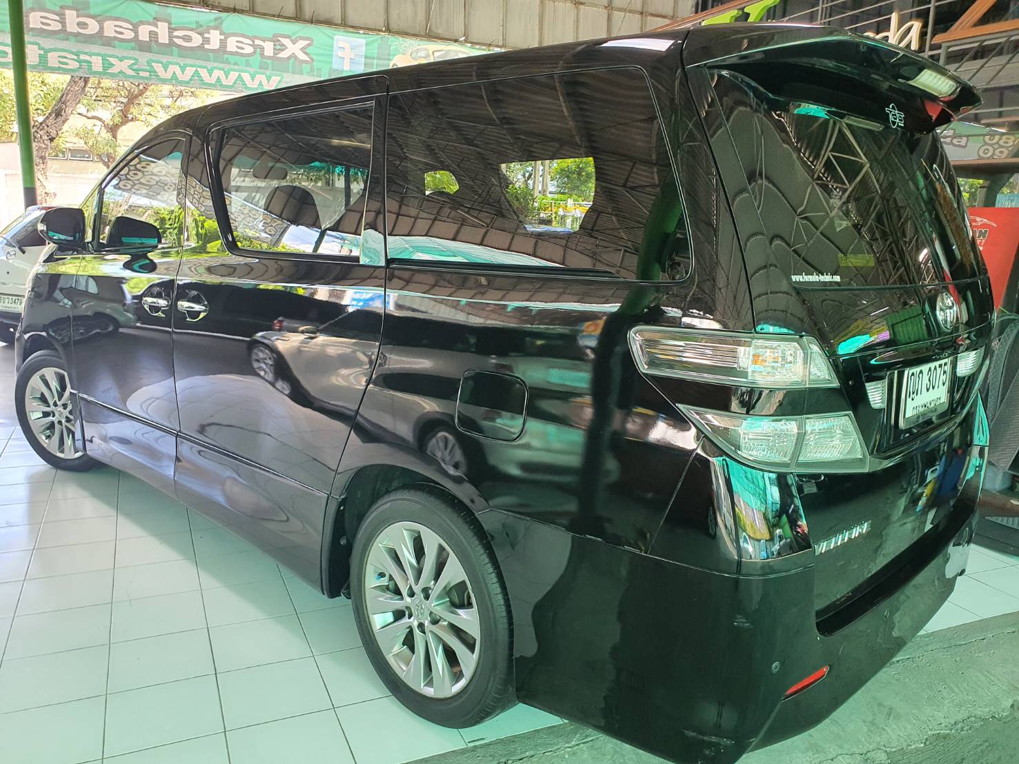 Toyota Vellfire 2.4V ปี 2011 สีดำ มือ 1 minor chang แล้ว