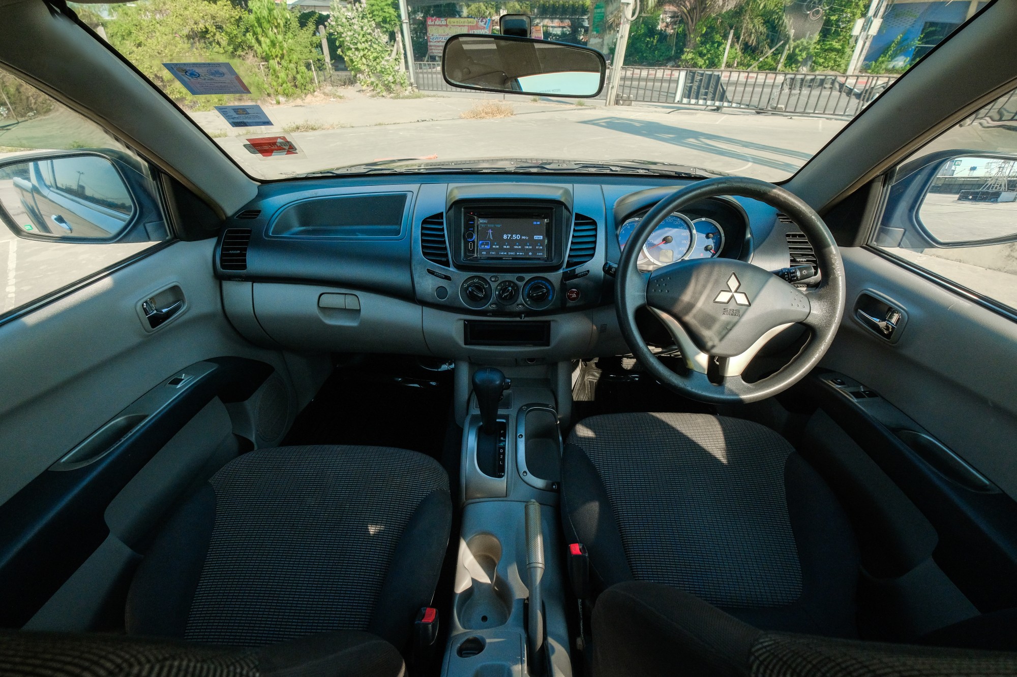 2006 Mitsubishi Triton Mega cab สีน้ำเงิน