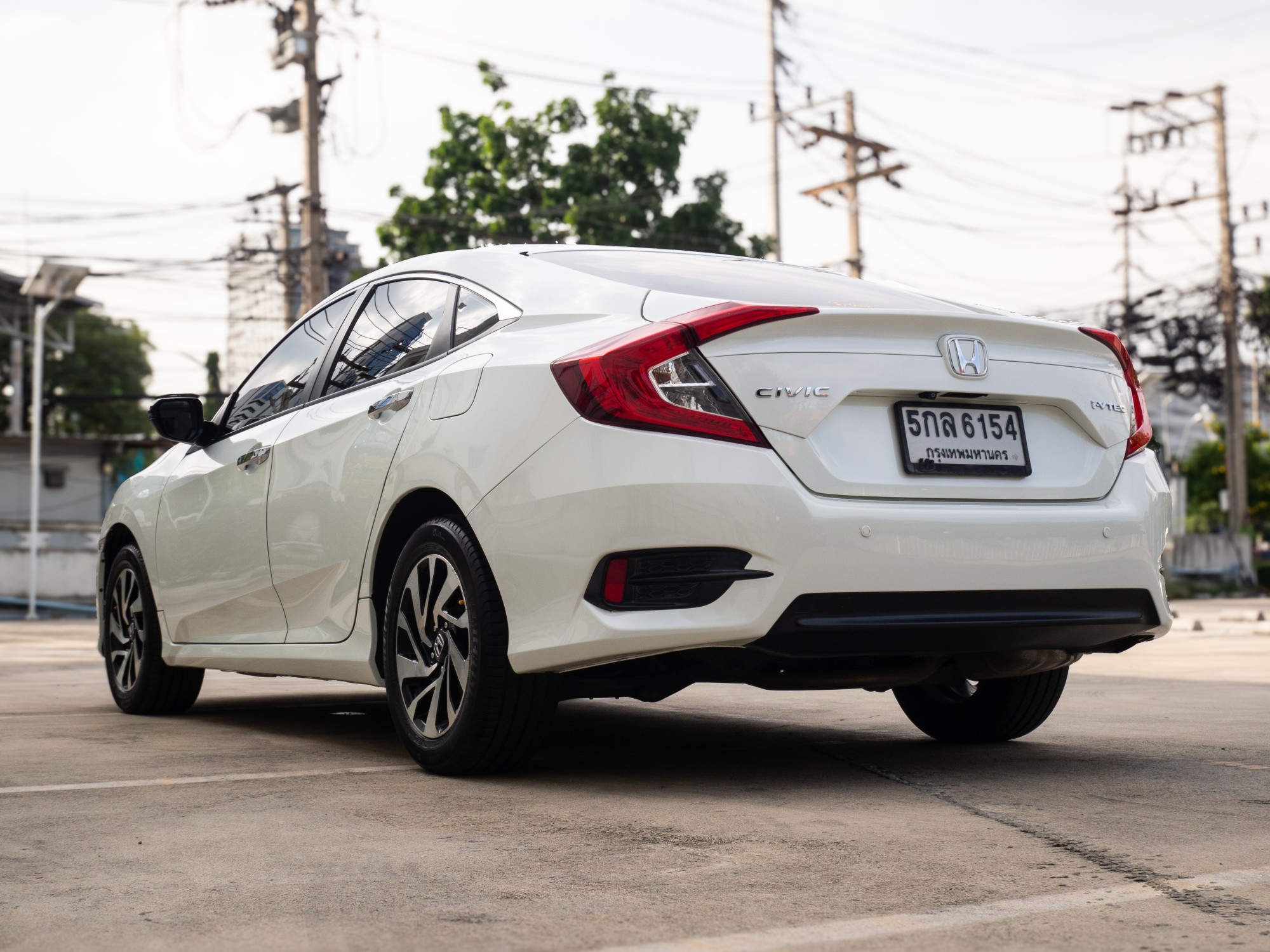 2016 Honda Civic Sedan สีขาว