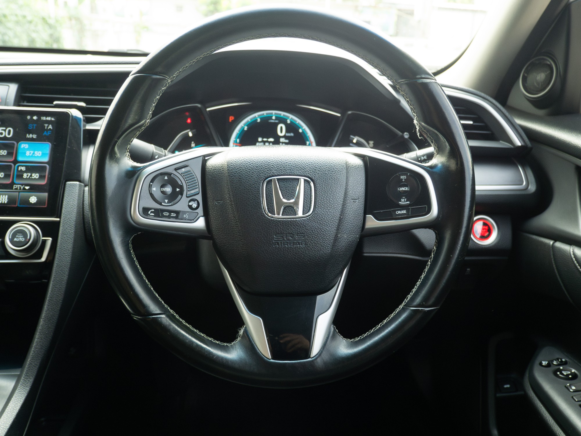 2016 Honda Civic Sedan สีขาว