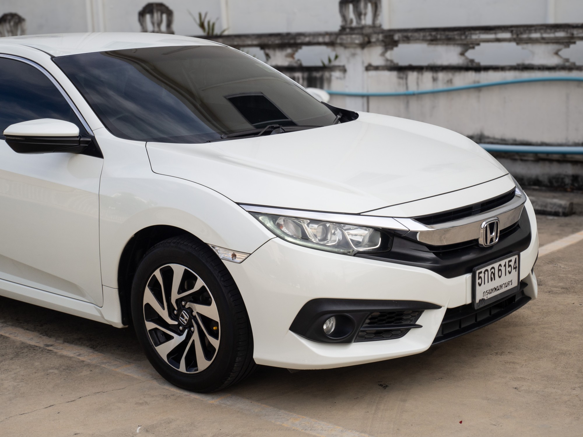 2016 Honda Civic Sedan สีขาว