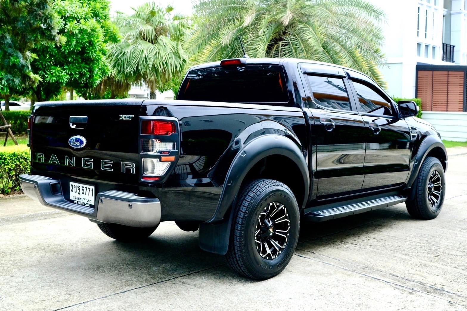 FORD Ranger 2.2 XLT 4ประตู เครื่องยนต์: ดีเซล เกียร์: ออโต้ ปี: 2022 สี: ดำ ไมล์: 32,xxx กม