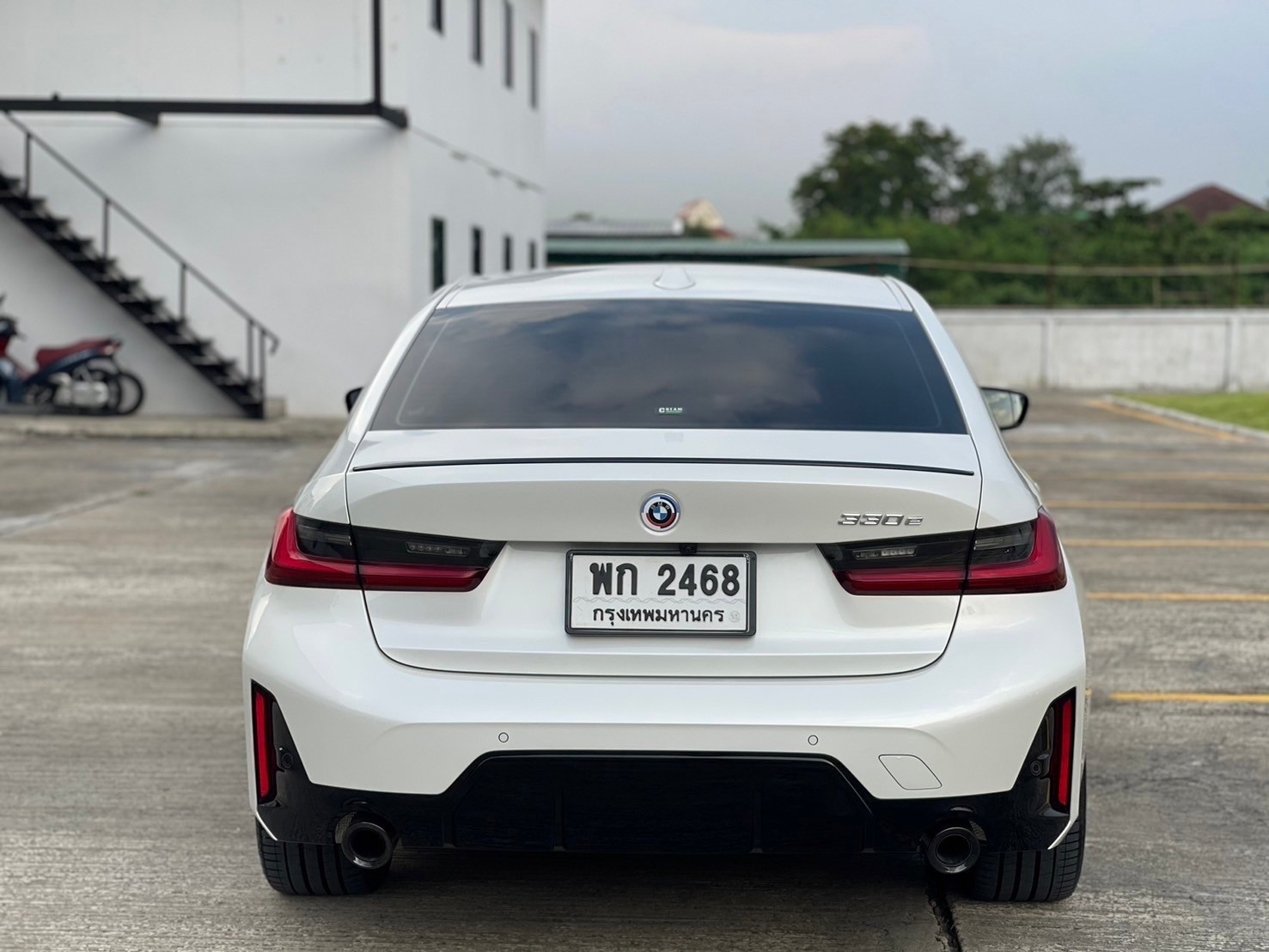 BMW 330e M Sport LCI (G20) 2022 จด 2023 ไมล์ 15,000 กม.