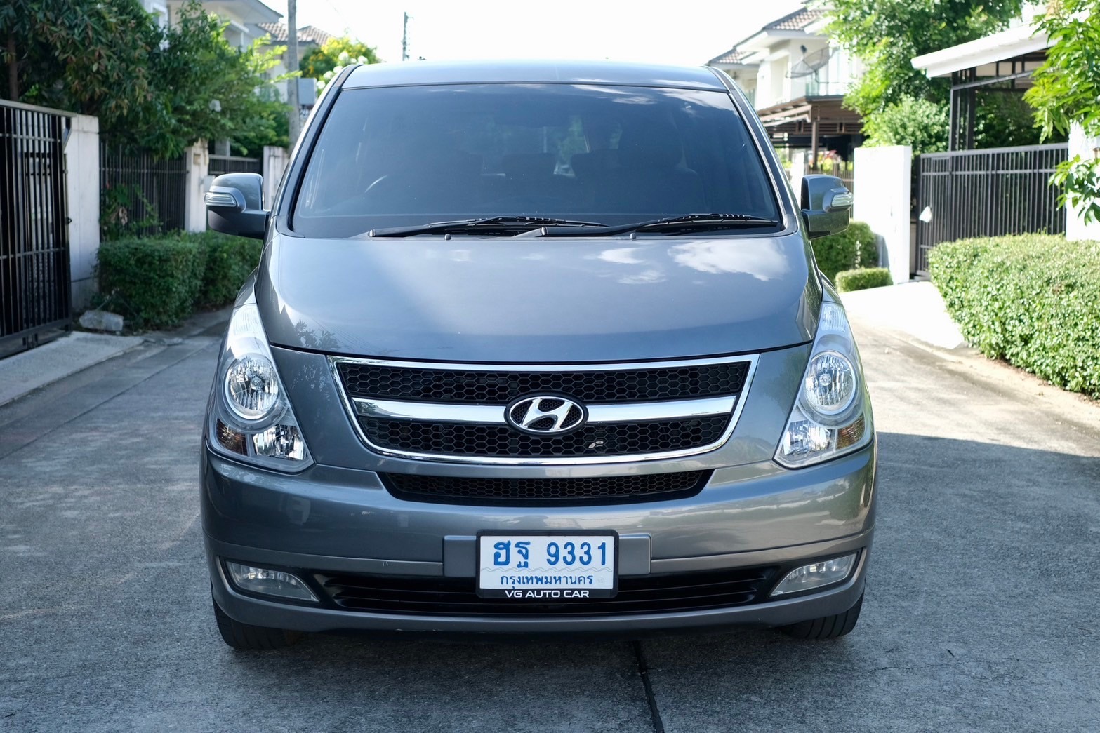 Hyundai H1 2.5 Deluxe ดีเซล ออโต้ 2009 เทา ไมล์: 10x,xxx กม