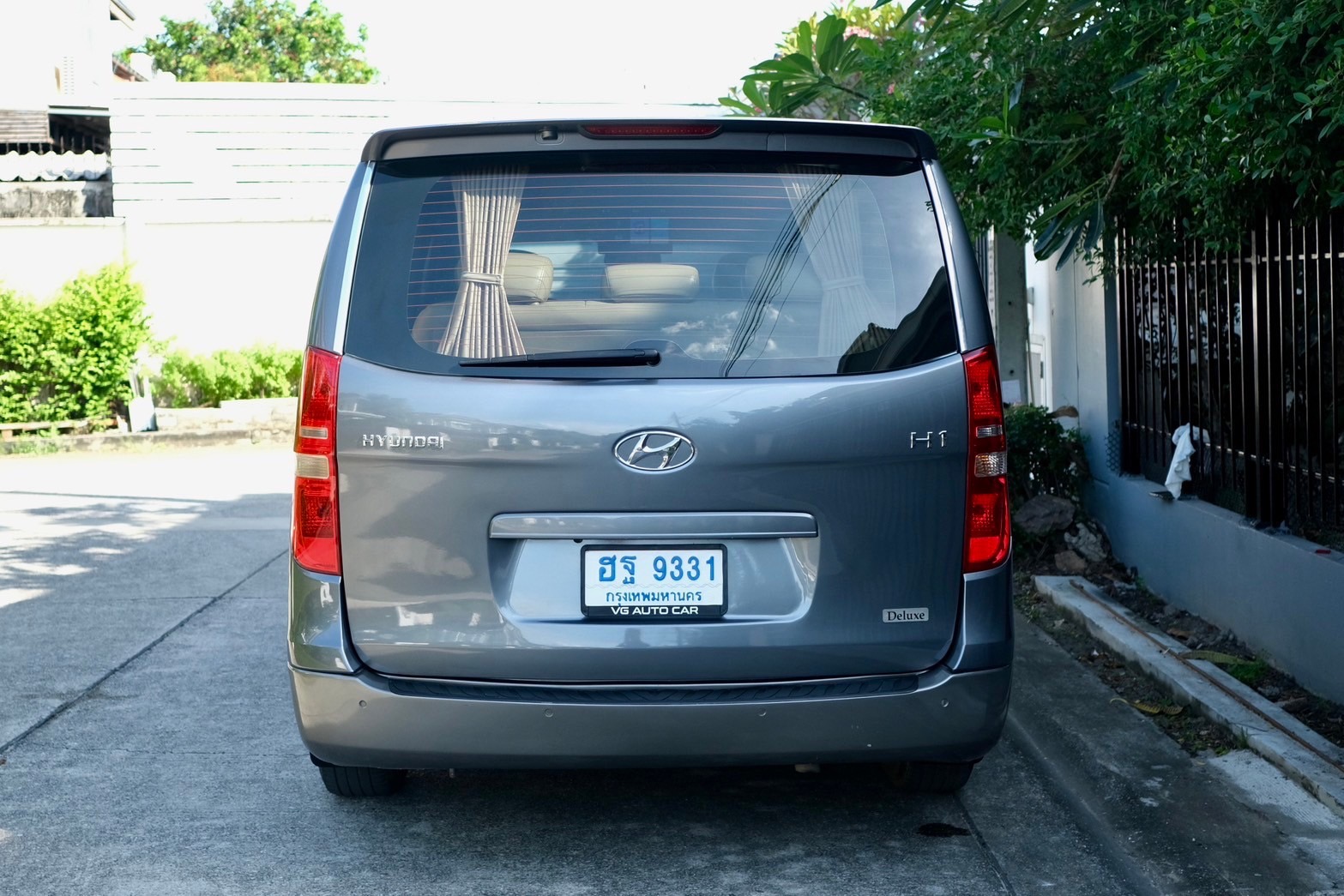 Hyundai H1 2.5 Deluxe ดีเซล ออโต้ 2009 เทา ไมล์: 10x,xxx กม