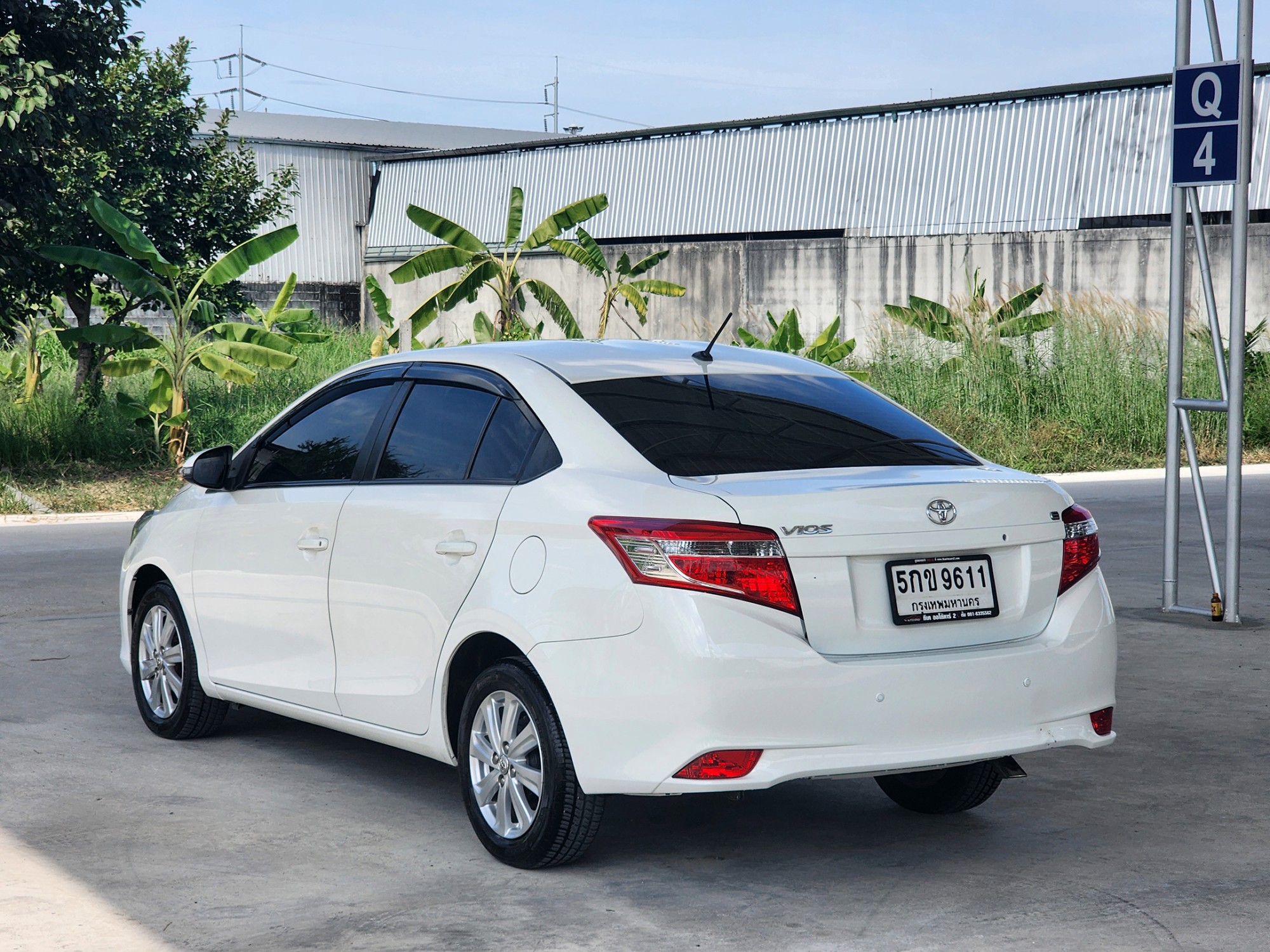 TOYOTA Vios 1.5E A/T ปี 2015 จด 2016