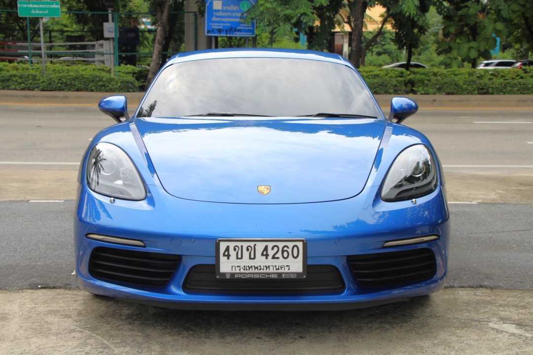 2018 Porsche 718 Cayman สีน้ำเงิน