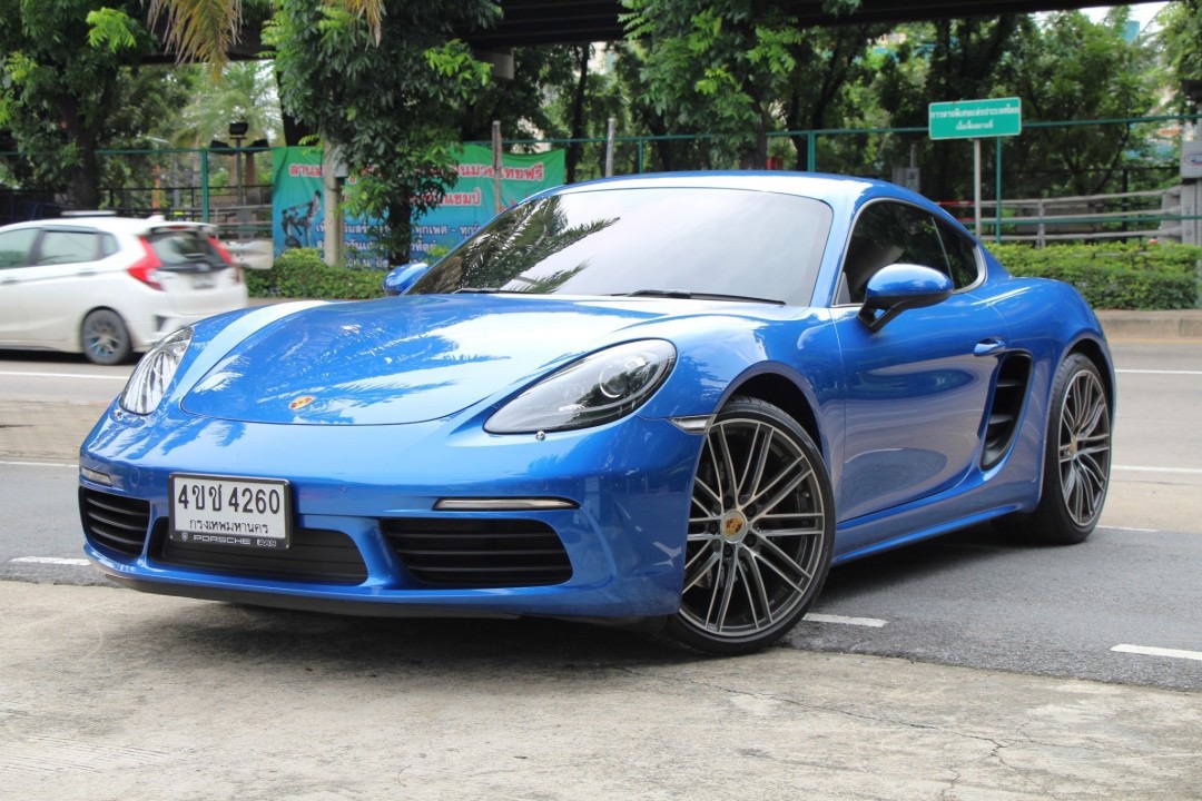 2018 Porsche 718 Cayman สีน้ำเงิน