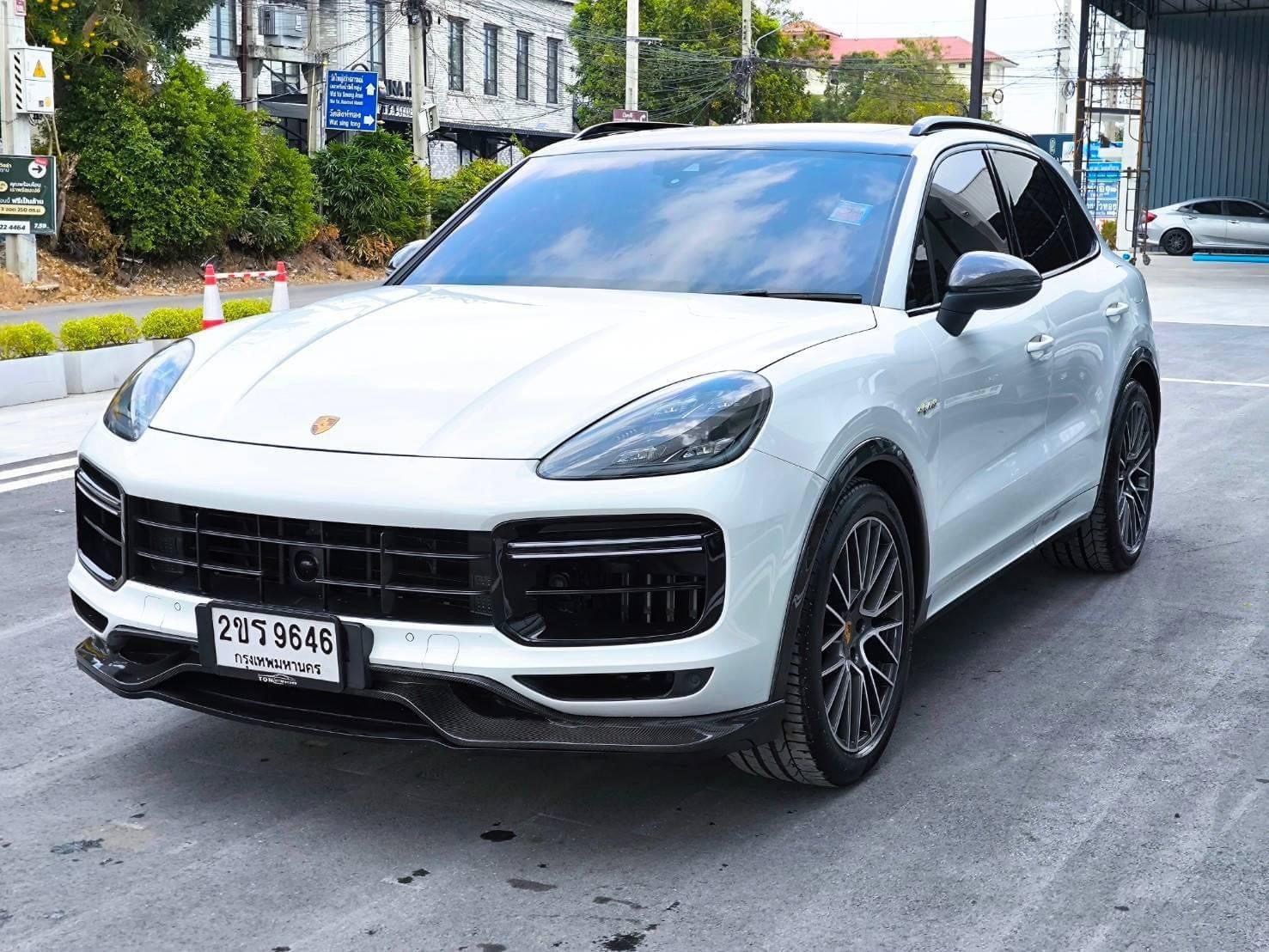 2019 Porsche Cayenne E-Hybrid สีขาว