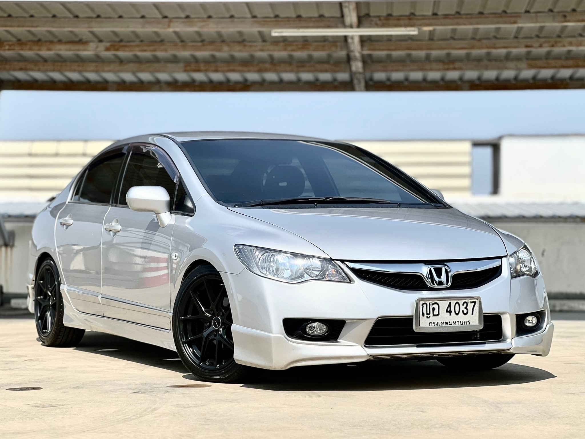 HONDA CIVIC 1.8 S (as) MNC ปี 2011 ไม่มีอุบัติเหตุ ประวัติศูนย์