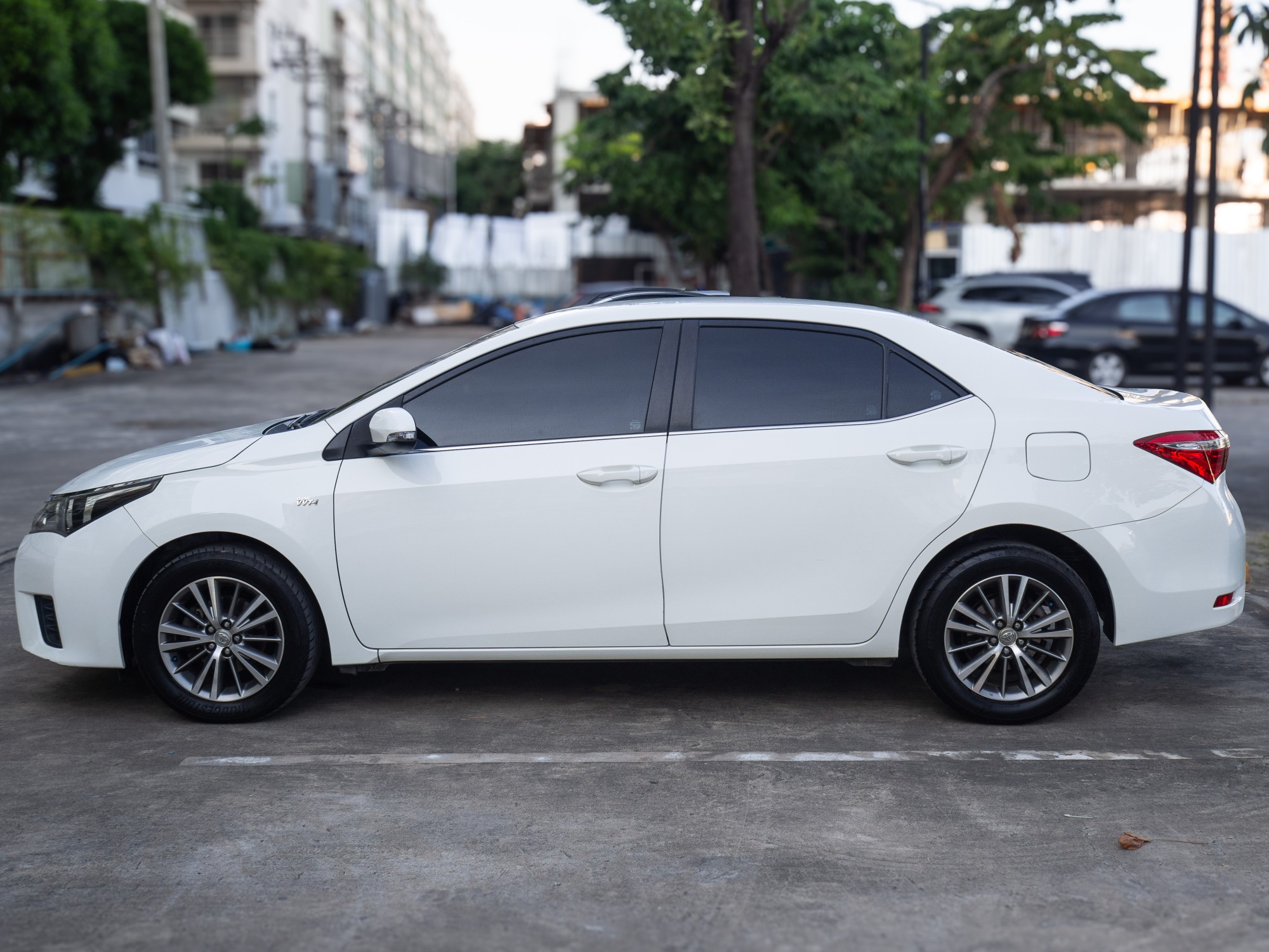 2014 Toyota ALTIS สีขาว