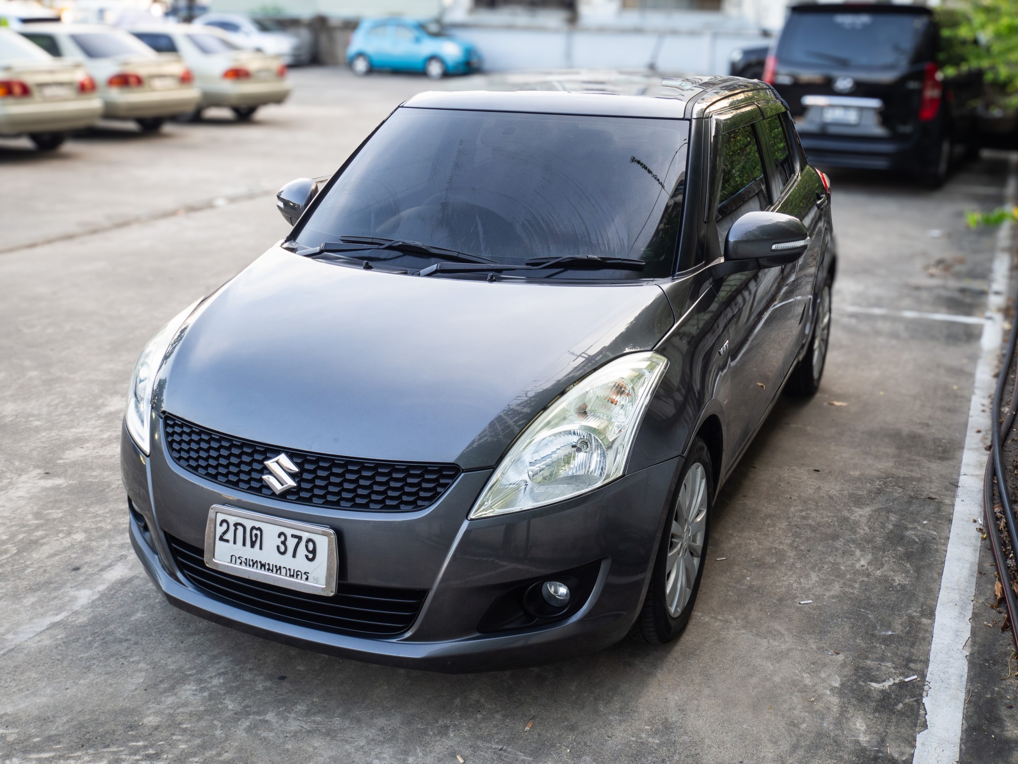 2013 Suzuki Swift สีเทา