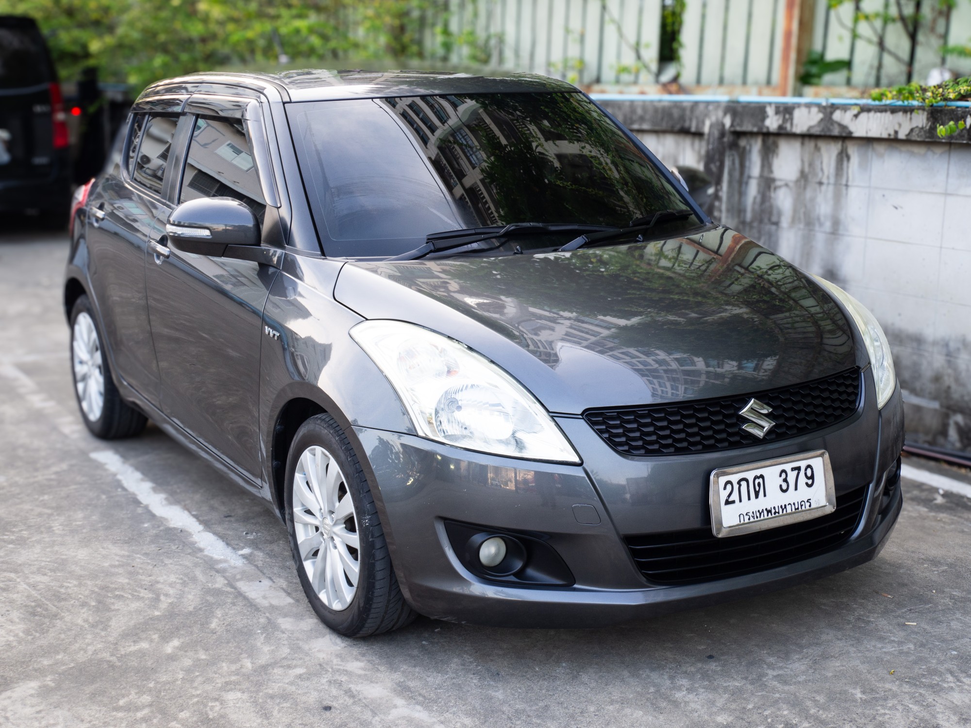 2013 Suzuki Swift สีเทา