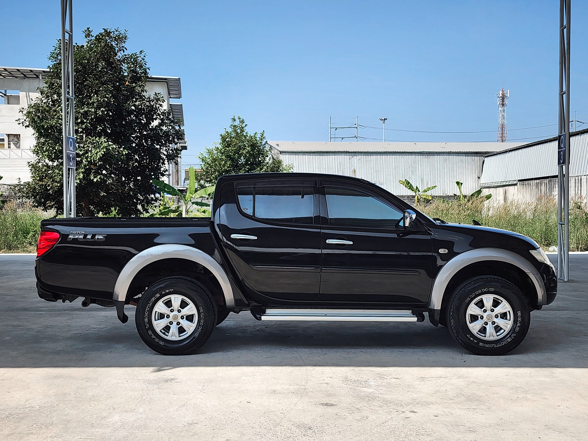 2012 Mitsubishi Triton Double cab สีดำ