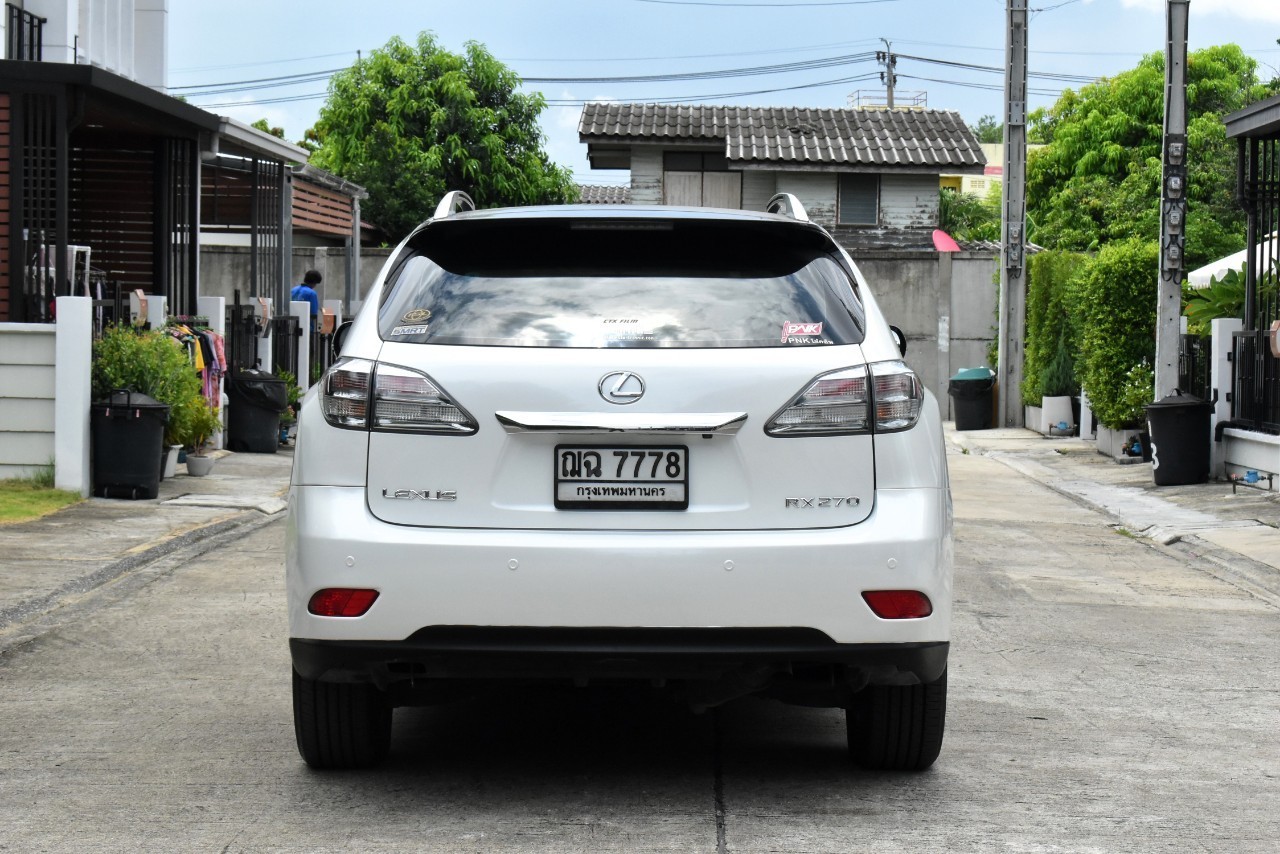 Lexus Rx270 ปี:2011 เกียร์: ออโต้ เครื่องยนต์: เบนซิน สี:ขาว ไมล์: 15x,xxx กม.