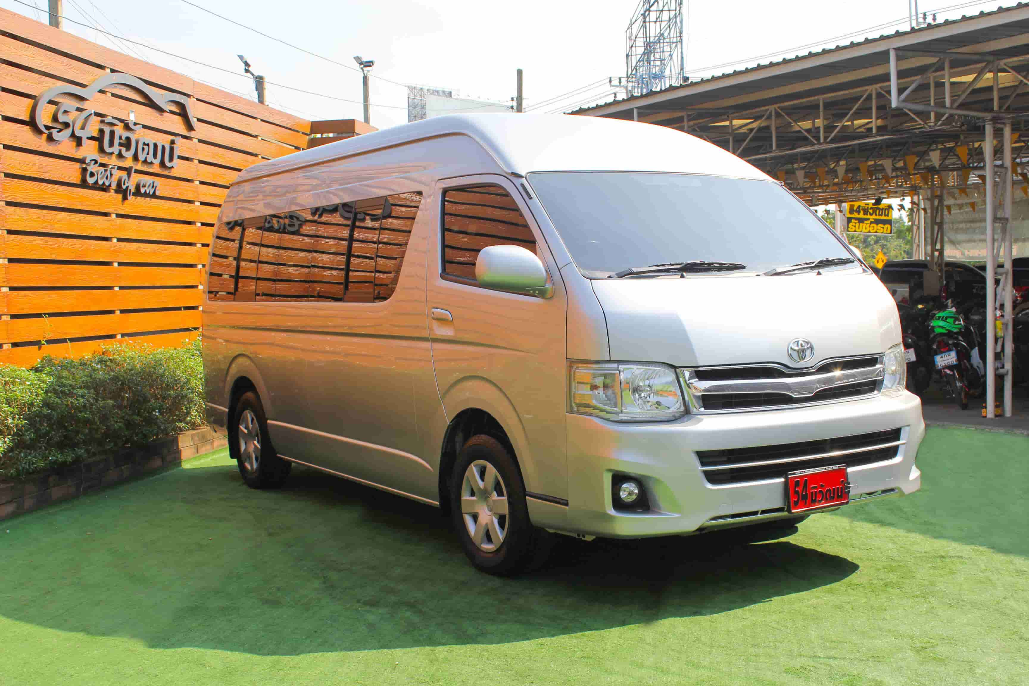 Toyota COMMUTER 2.5 GL ปี 2012 สีเงิน