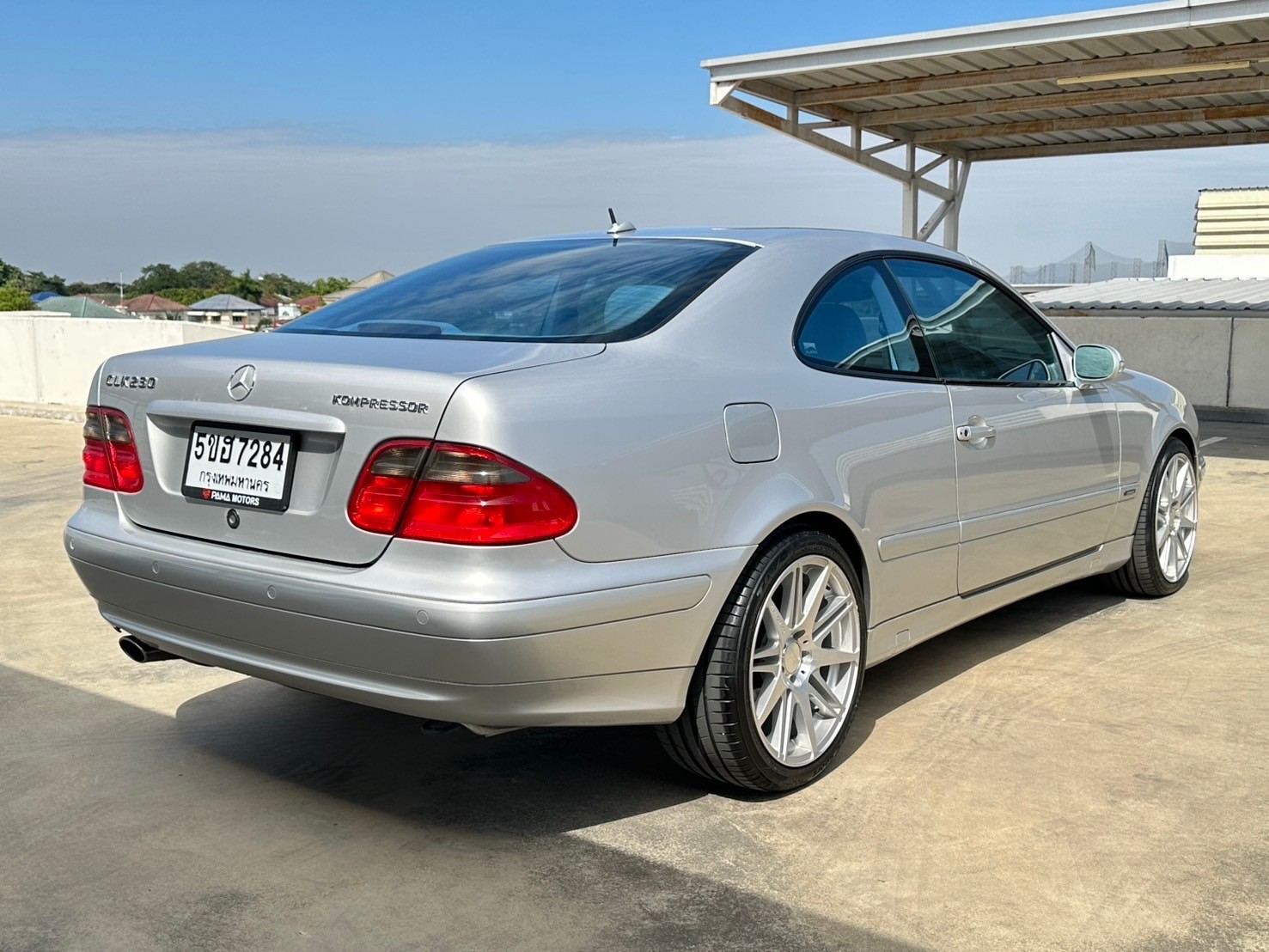 2003 Mercedes-Benz CLK-Class W208 CLK230 สีเงิน